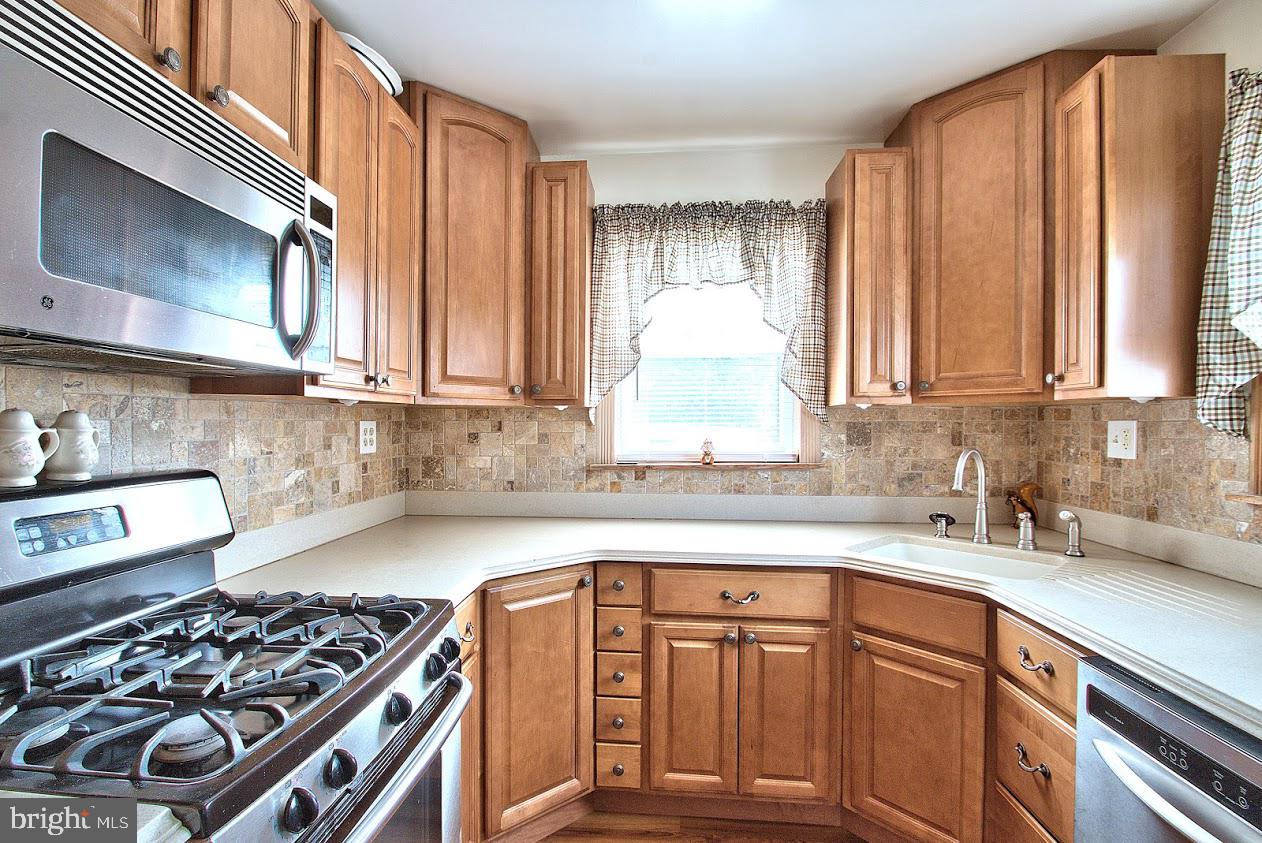 CEDAR CREST - Residential