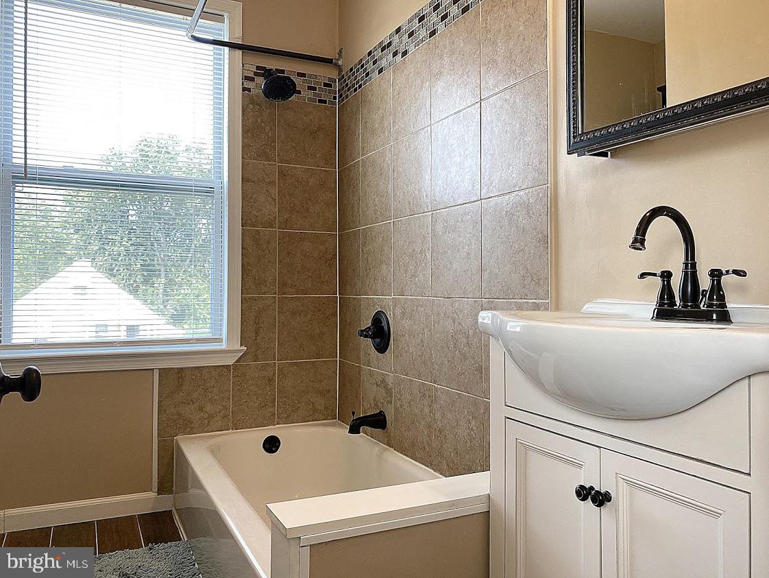 CEDAR CREST - Residential