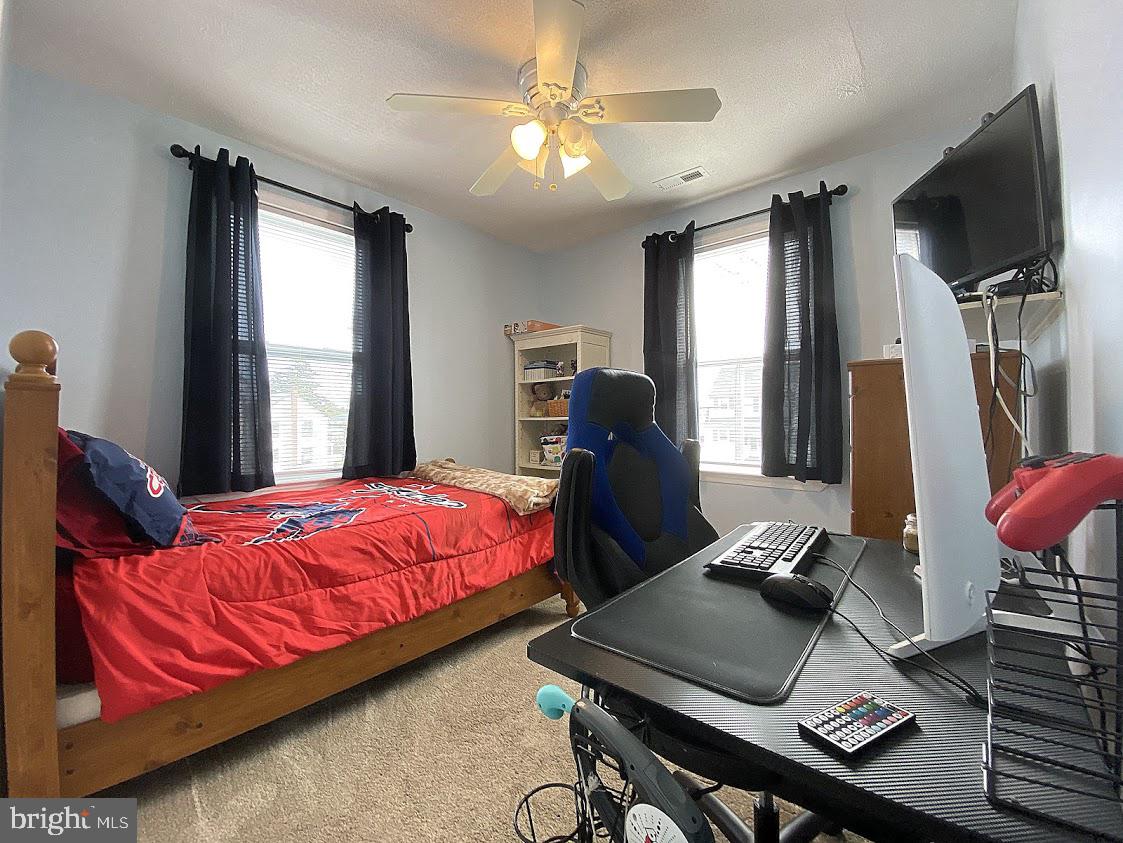 CEDAR CREST - Residential