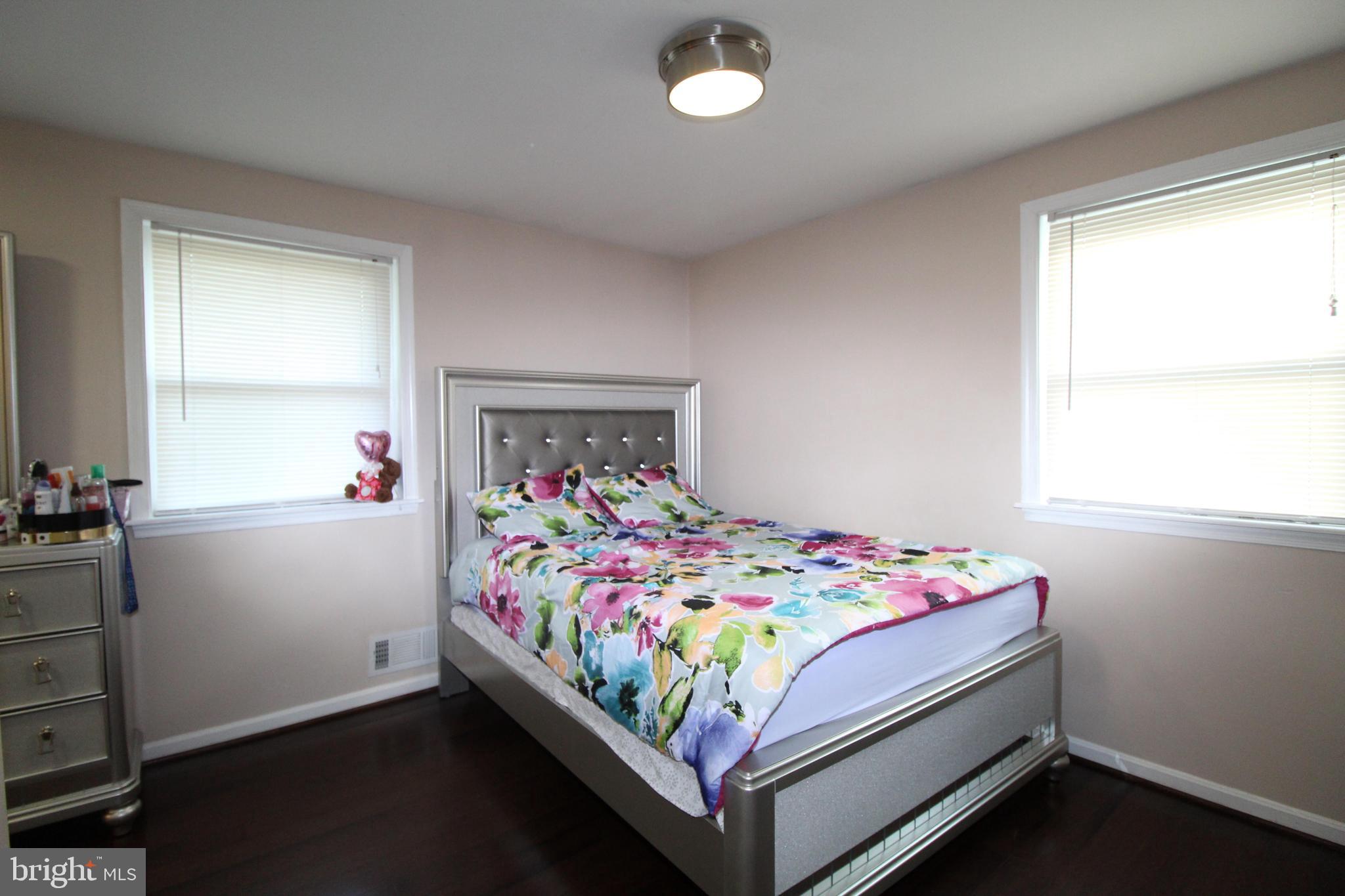 WEAVERS KNOLL - Residential