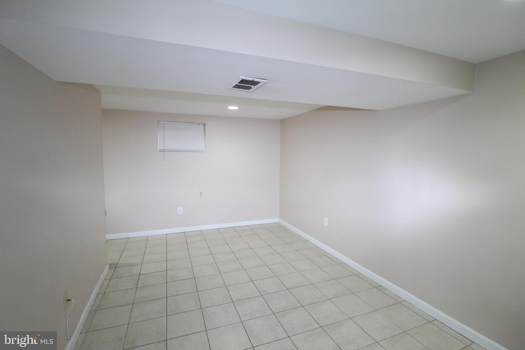 WEAVERS KNOLL - Residential