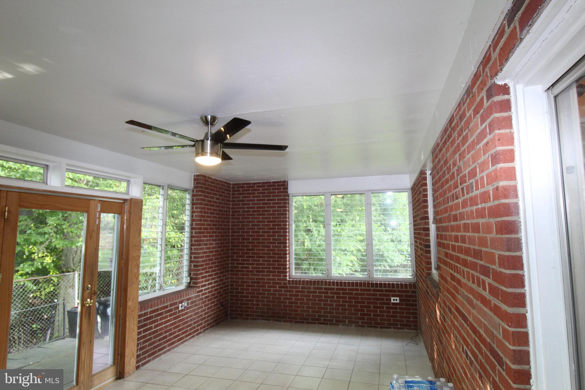 WEAVERS KNOLL - Residential