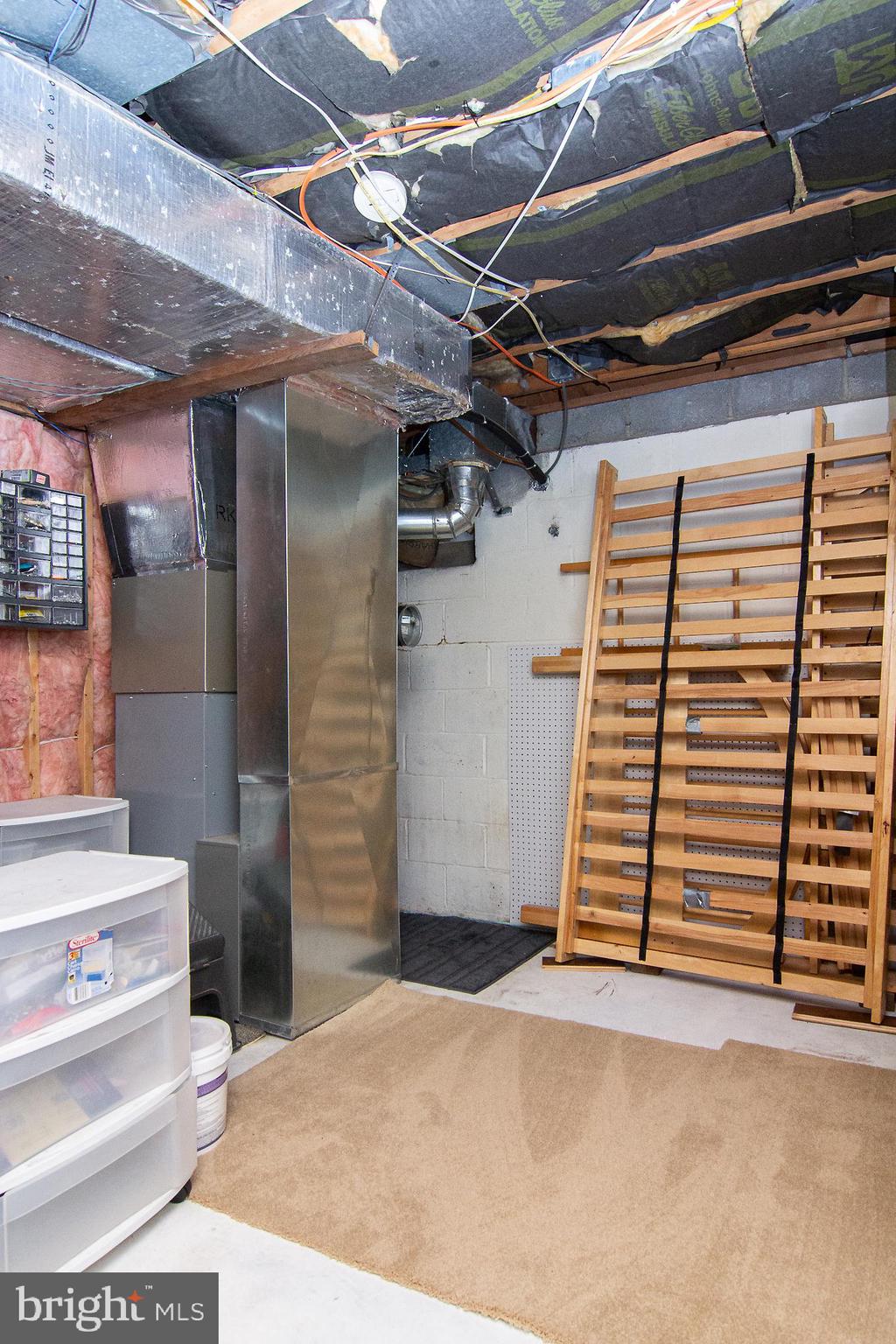 PINEY RUN ESTATES - Residential