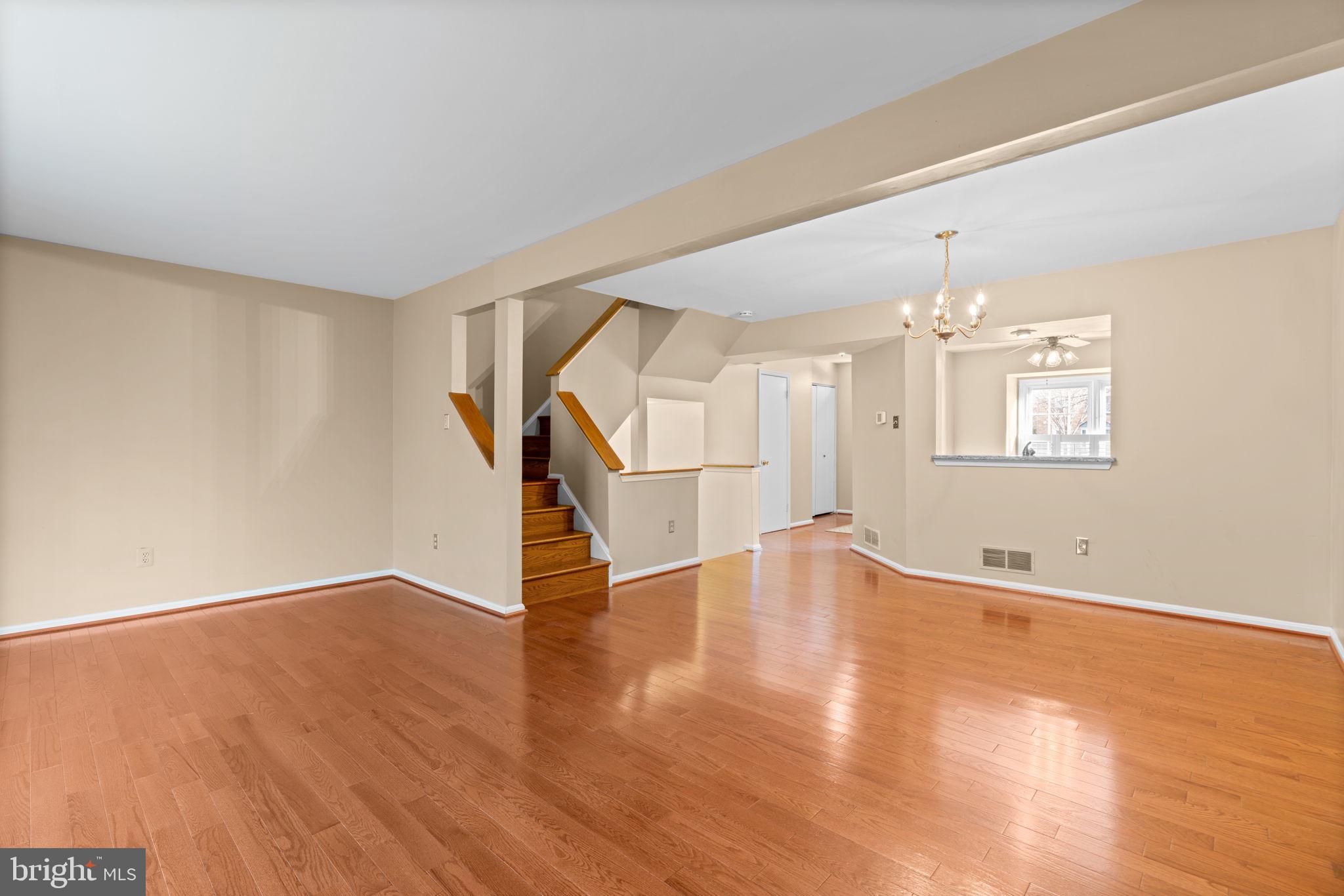 8871 MANAHAN DRIVE