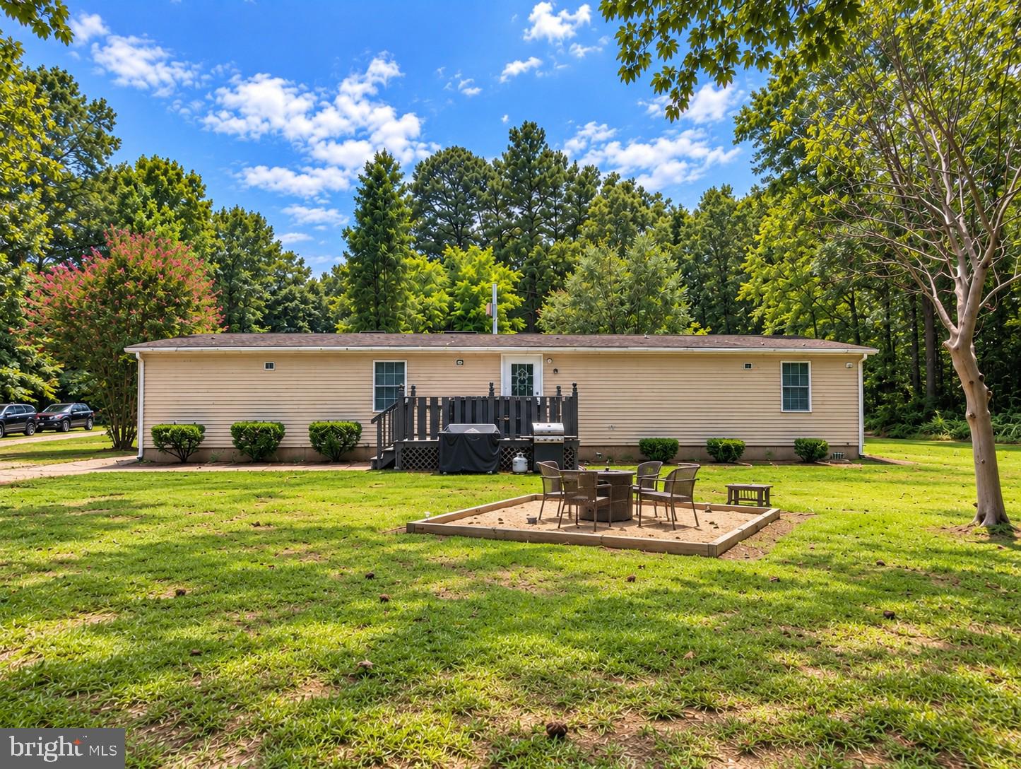 867 LOG CABIN ROAD