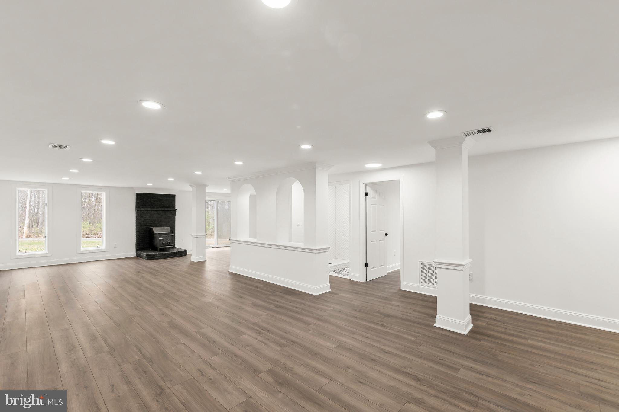 RAVENWOOD ESTATES - Residential