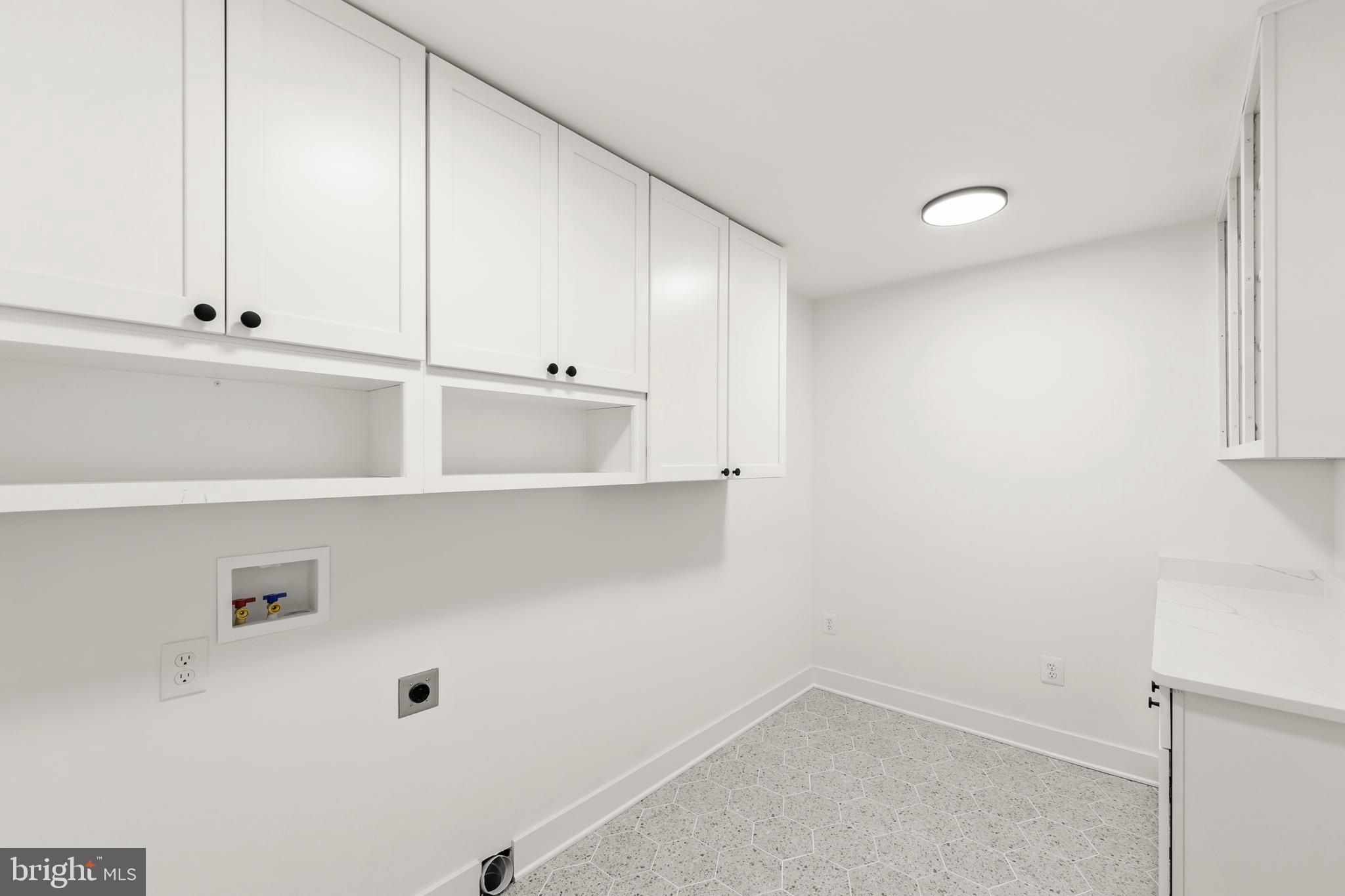 RAVENWOOD ESTATES - Residential