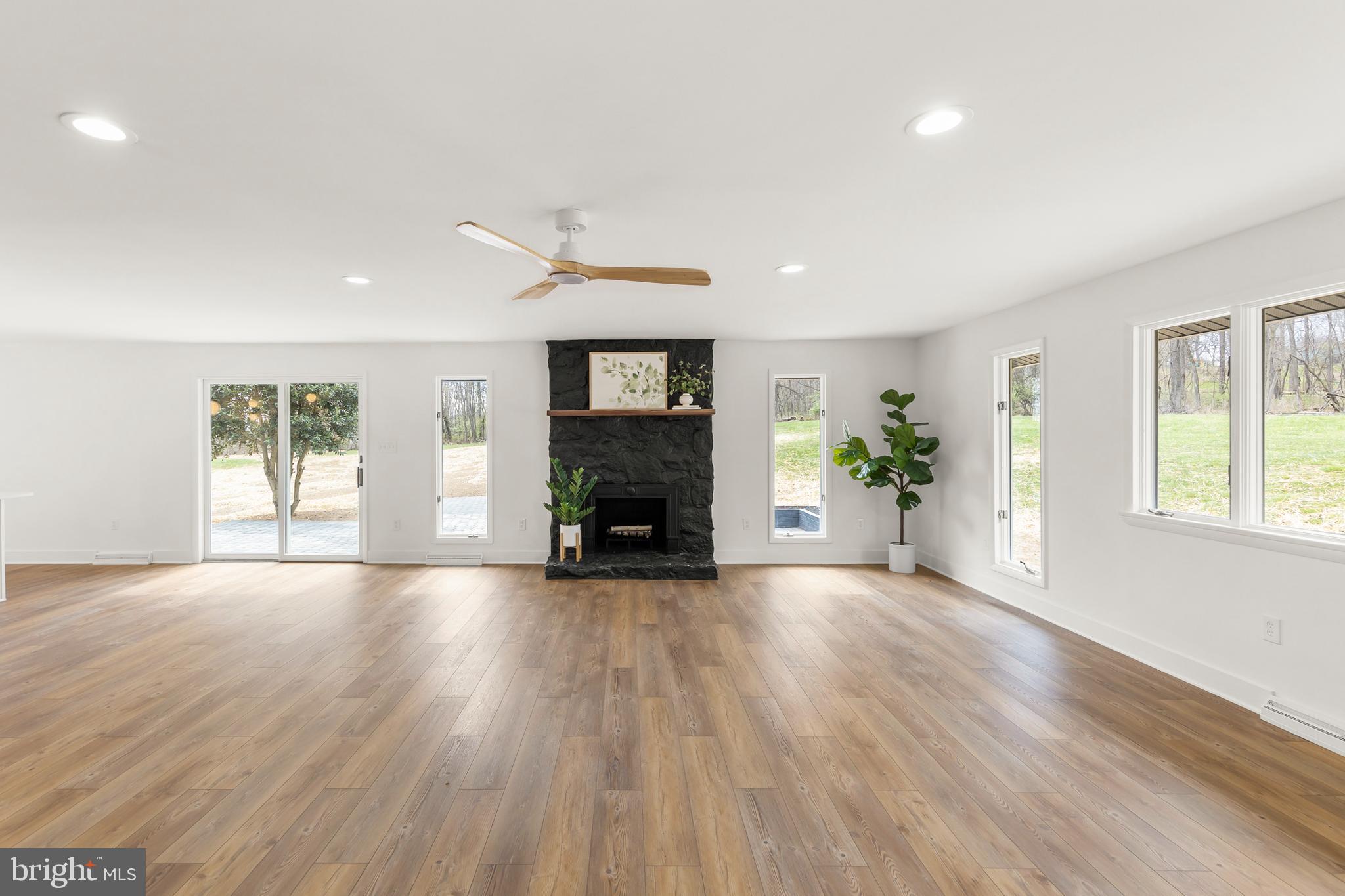 RAVENWOOD ESTATES - Residential