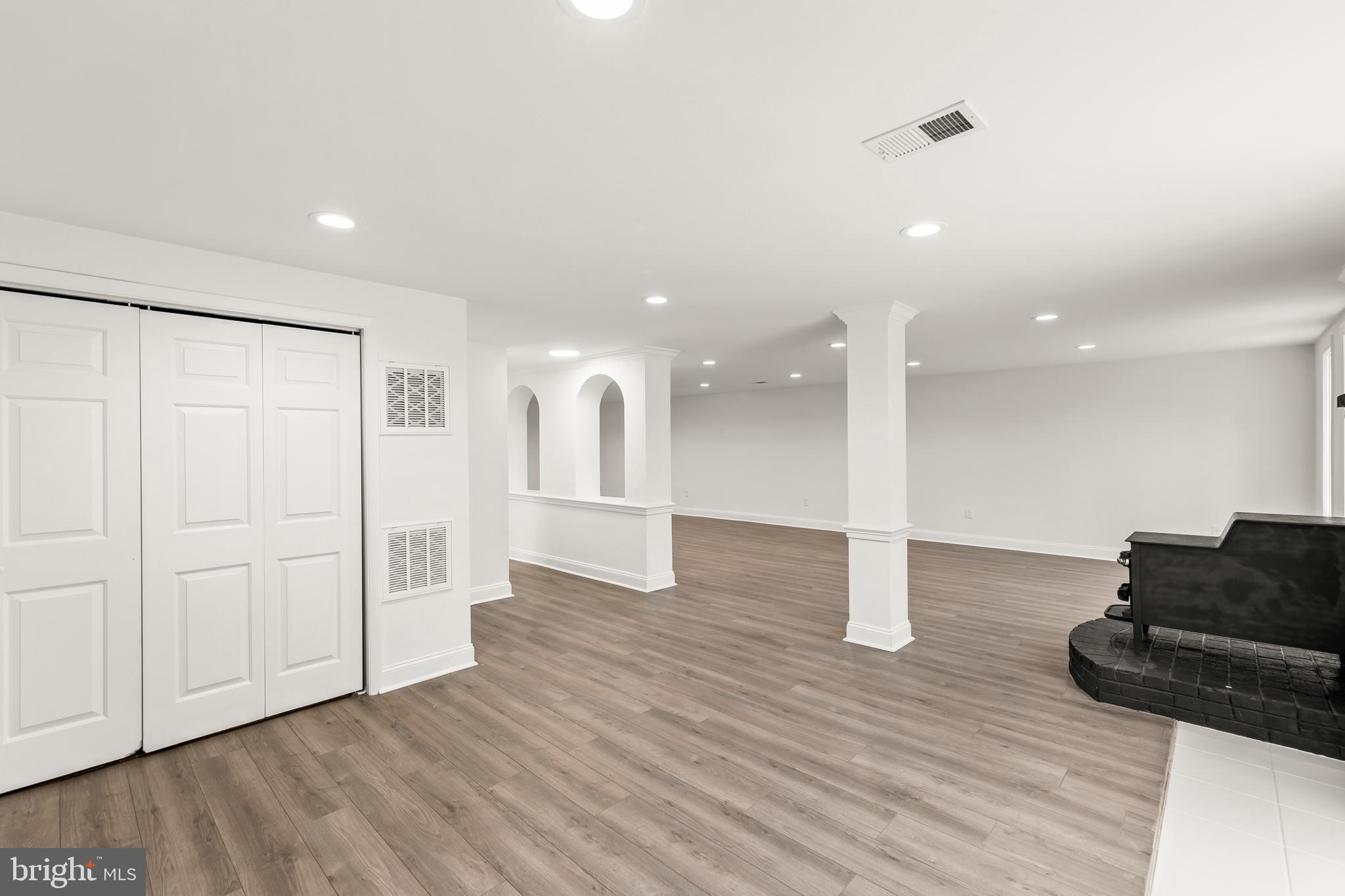 RAVENWOOD ESTATES - Residential