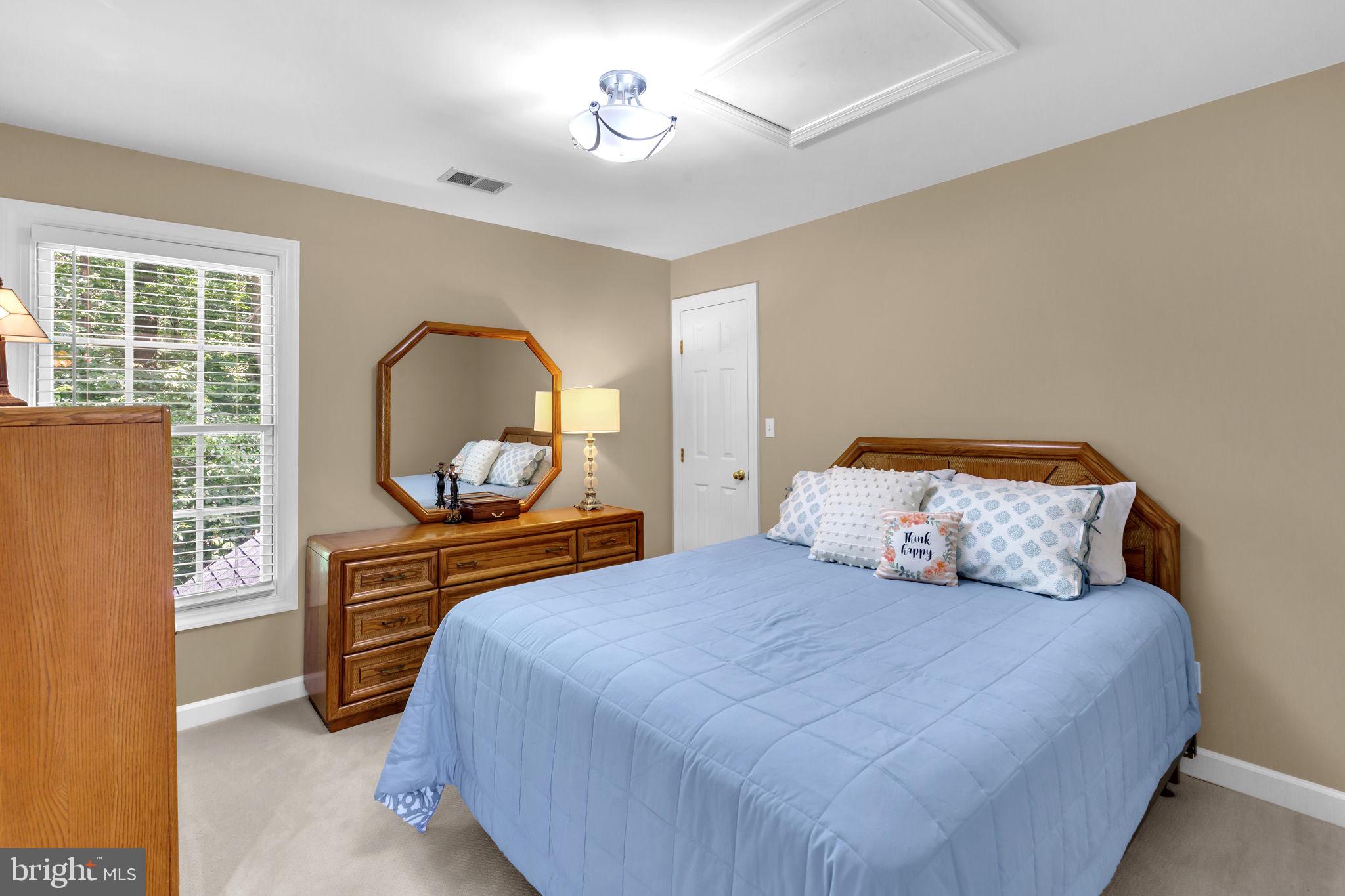 BEAVERBROOK - Residential