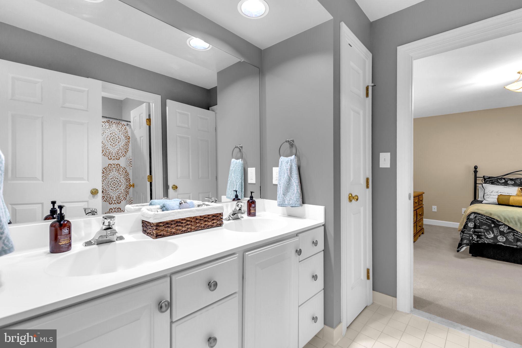 BEAVERBROOK - Residential