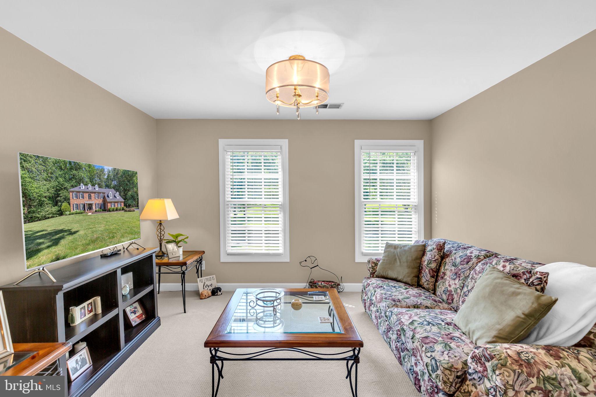 BEAVERBROOK - Residential