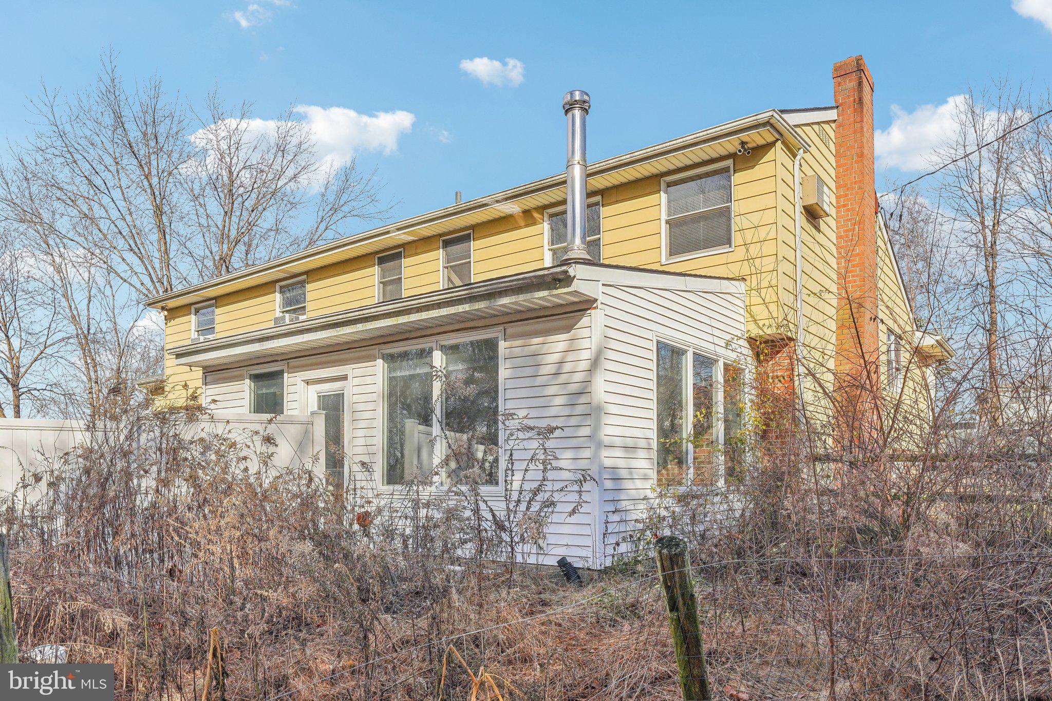 IVYLAND VILLAGE - Residential