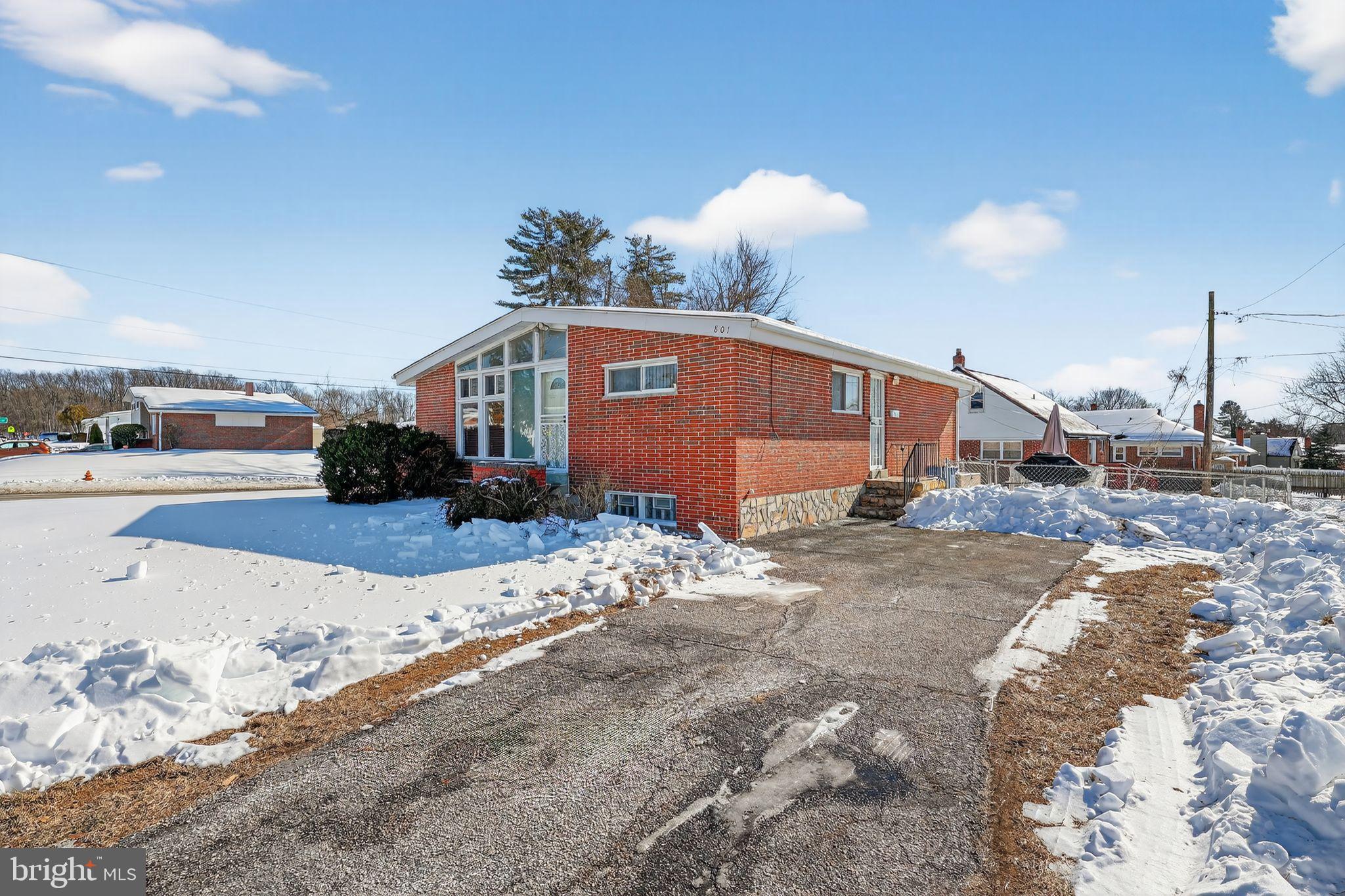 WILLIAMSBURG - Residential