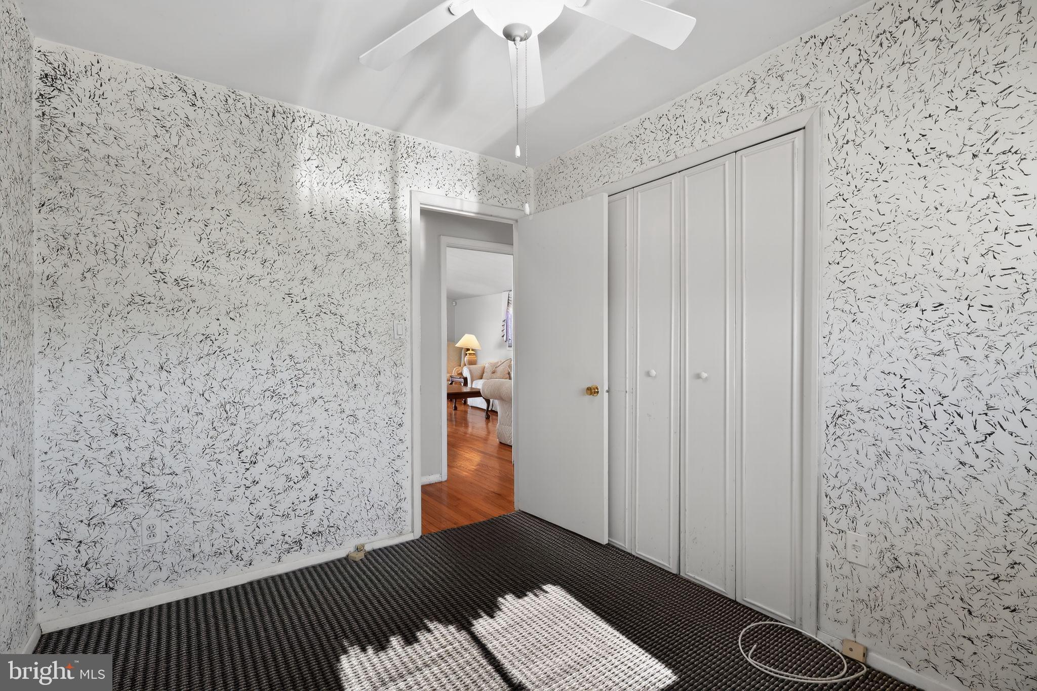 WILLIAMSBURG - Residential