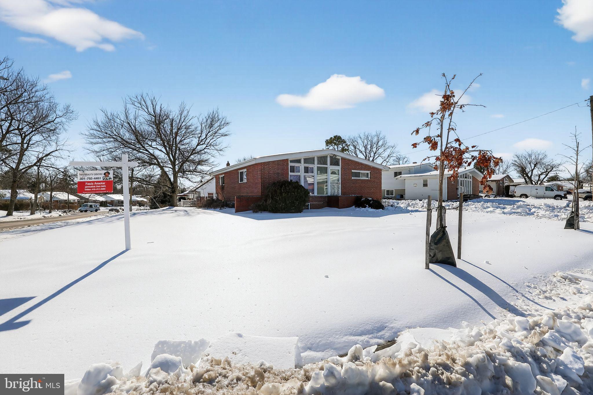 WILLIAMSBURG - Residential