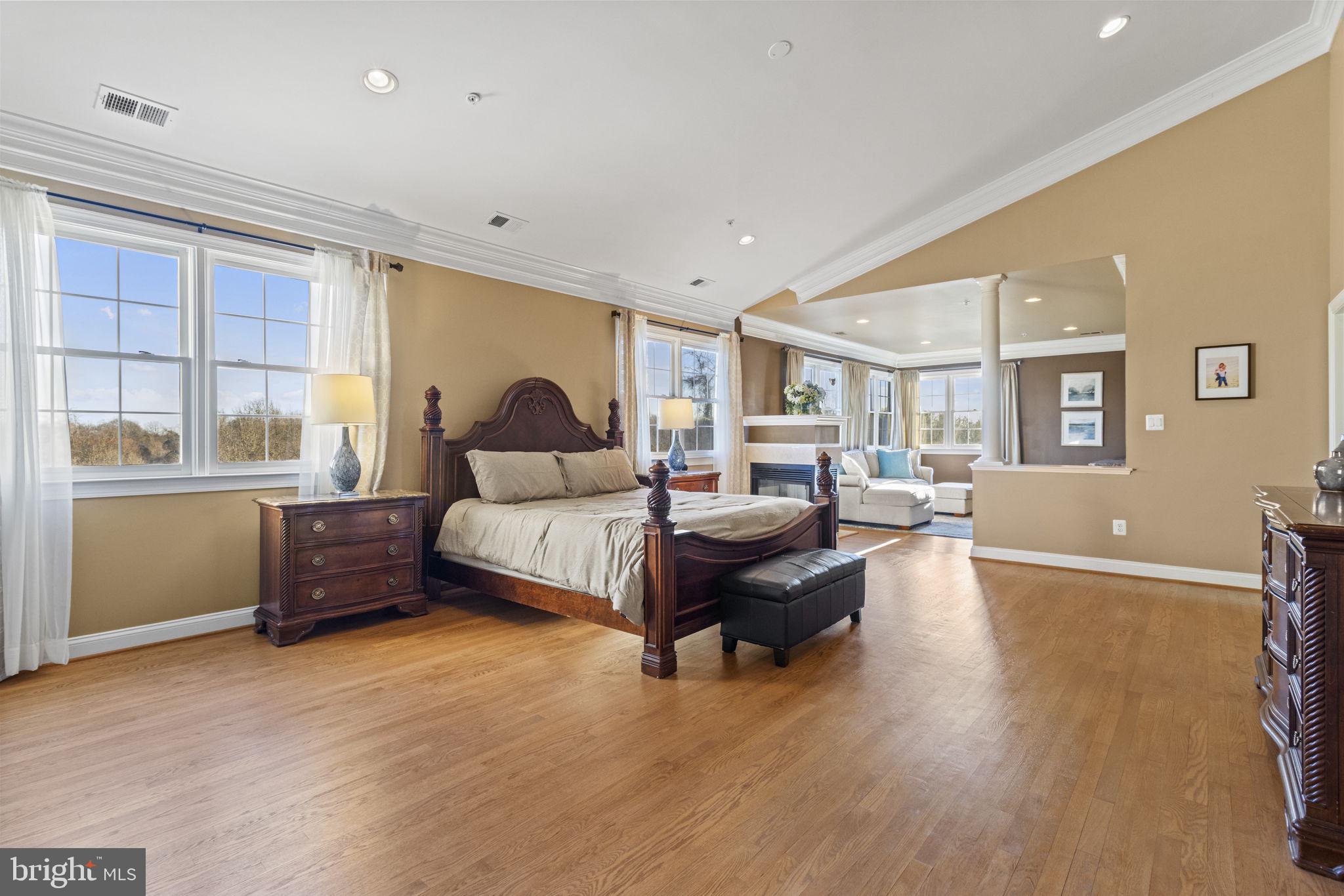 LAYTONSVILLE OUTSIDE - Residential