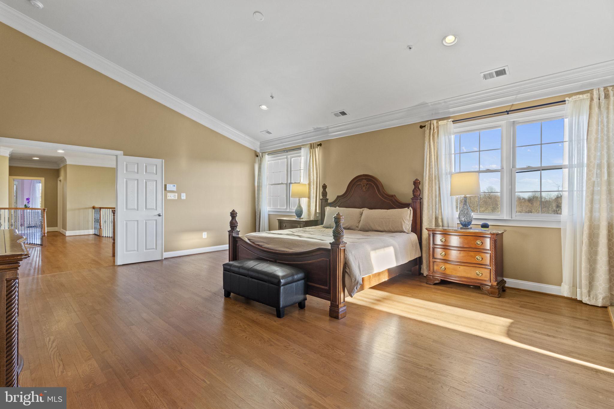 LAYTONSVILLE OUTSIDE - Residential