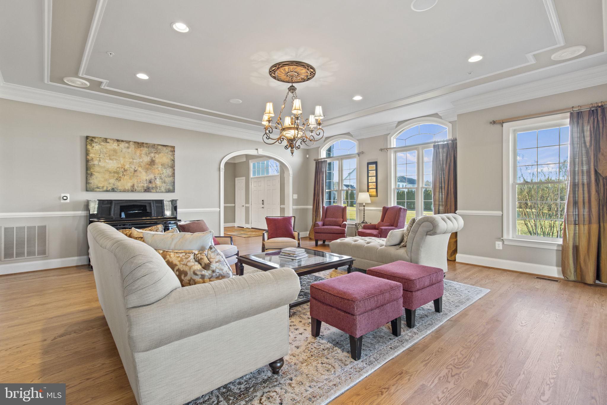 LAYTONSVILLE OUTSIDE - Residential