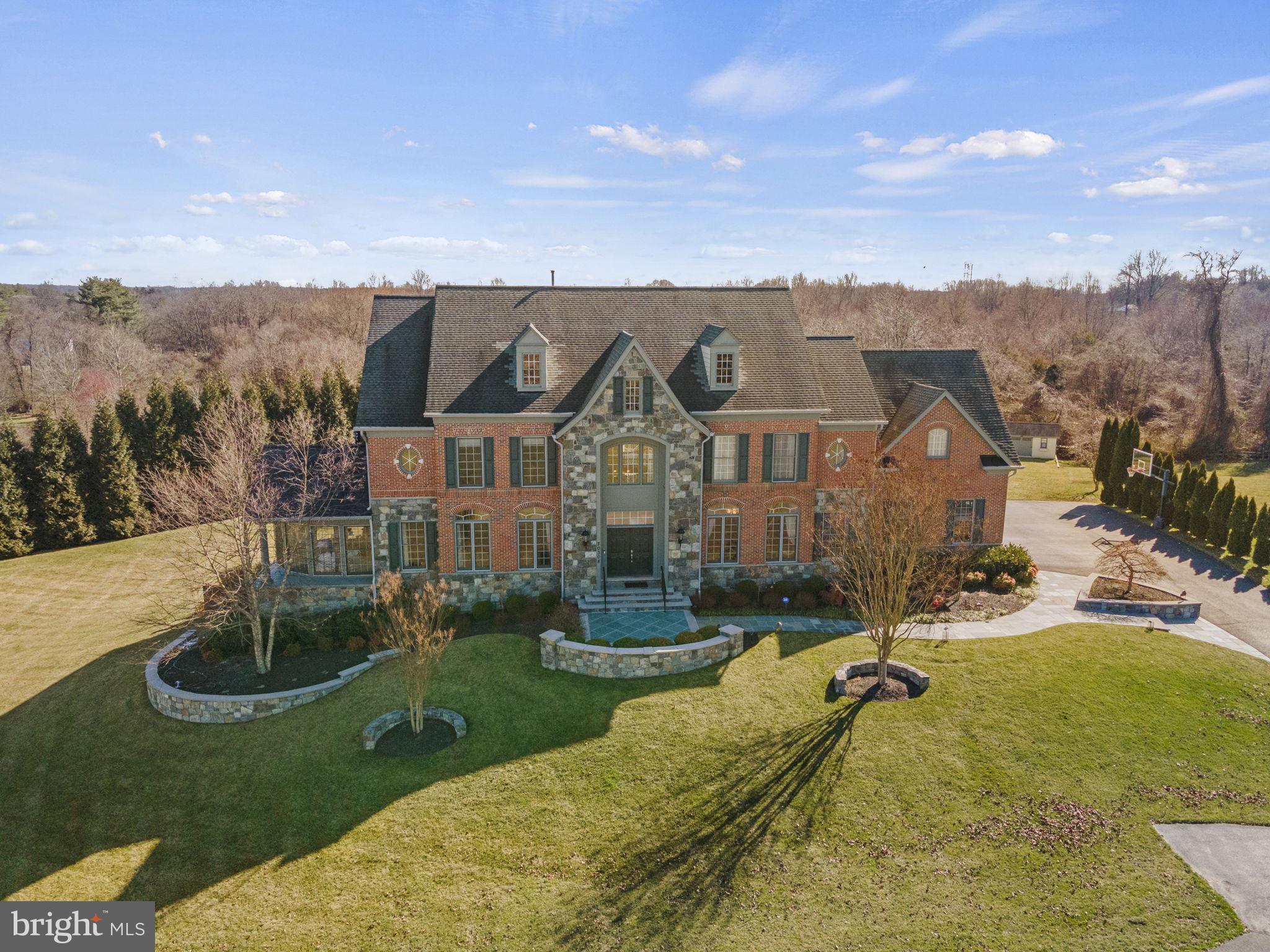 LAYTONSVILLE OUTSIDE - Residential