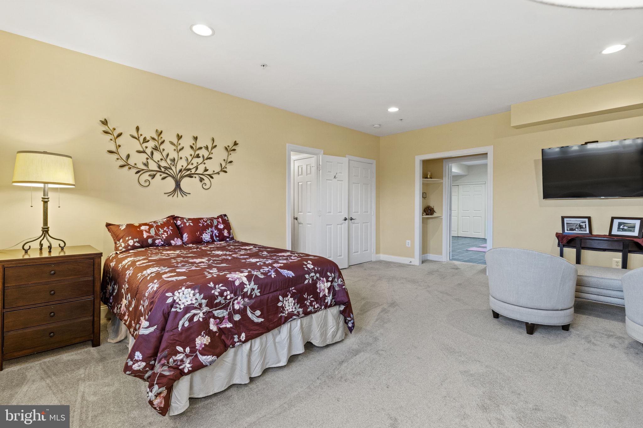 LAYTONSVILLE OUTSIDE - Residential