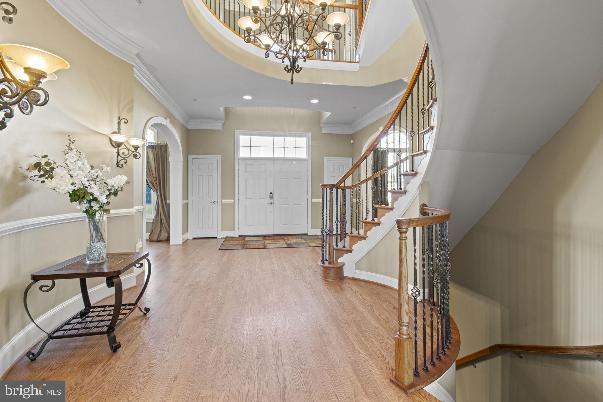 LAYTONSVILLE OUTSIDE - Residential