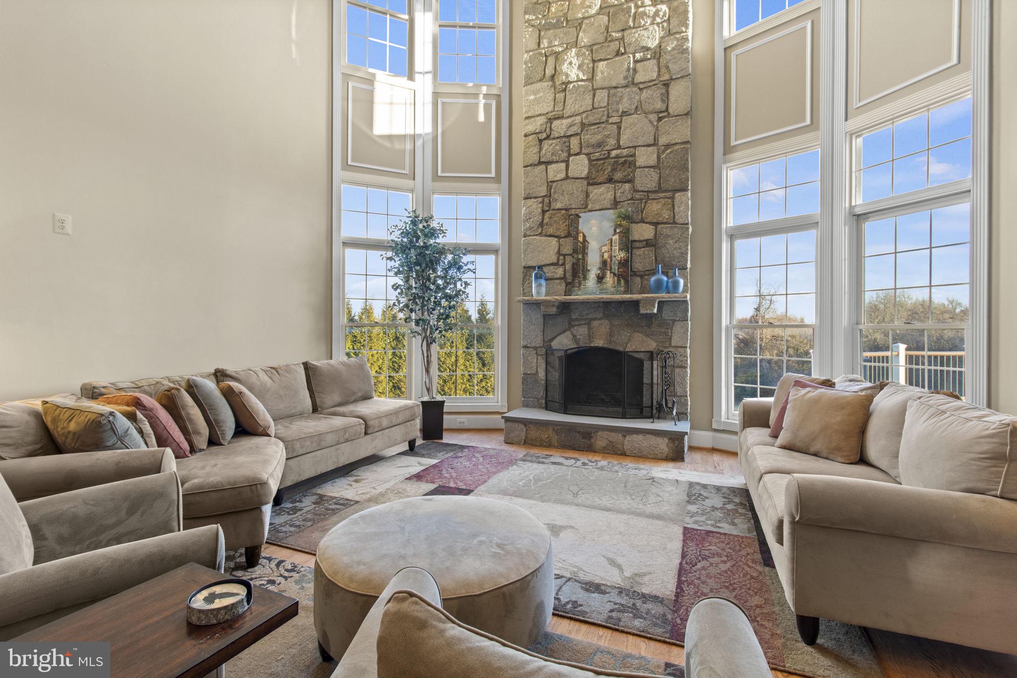 LAYTONSVILLE OUTSIDE - Residential