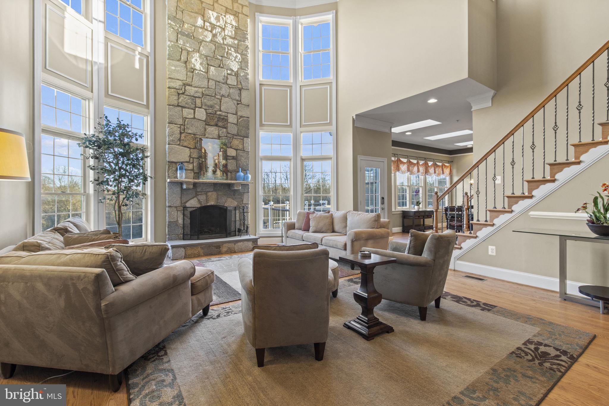 LAYTONSVILLE OUTSIDE - Residential