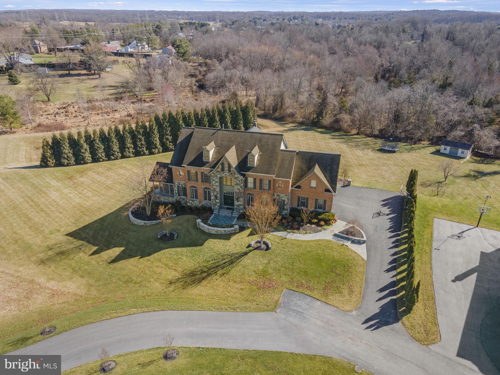 LAYTONSVILLE OUTSIDE - Residential