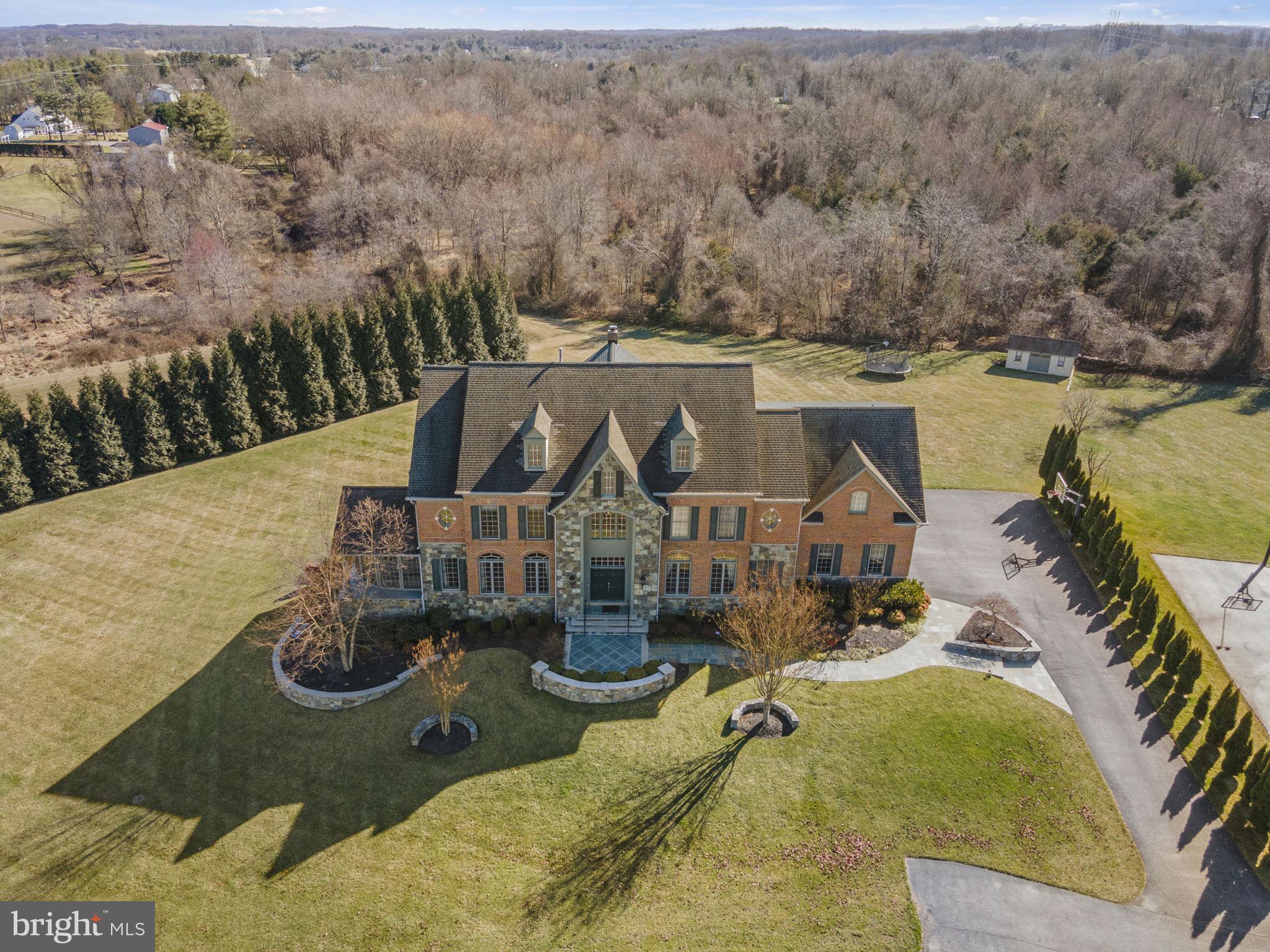 LAYTONSVILLE OUTSIDE - Residential