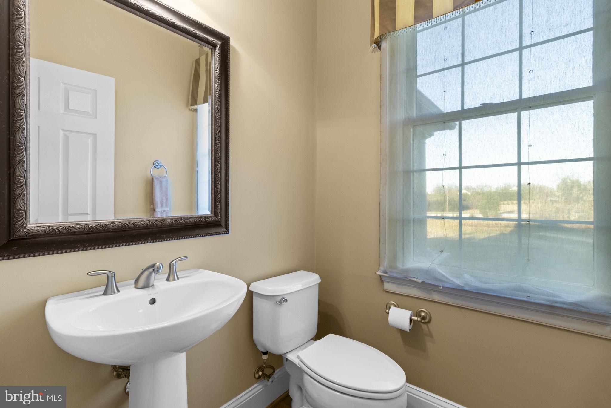 LAYTONSVILLE OUTSIDE - Residential