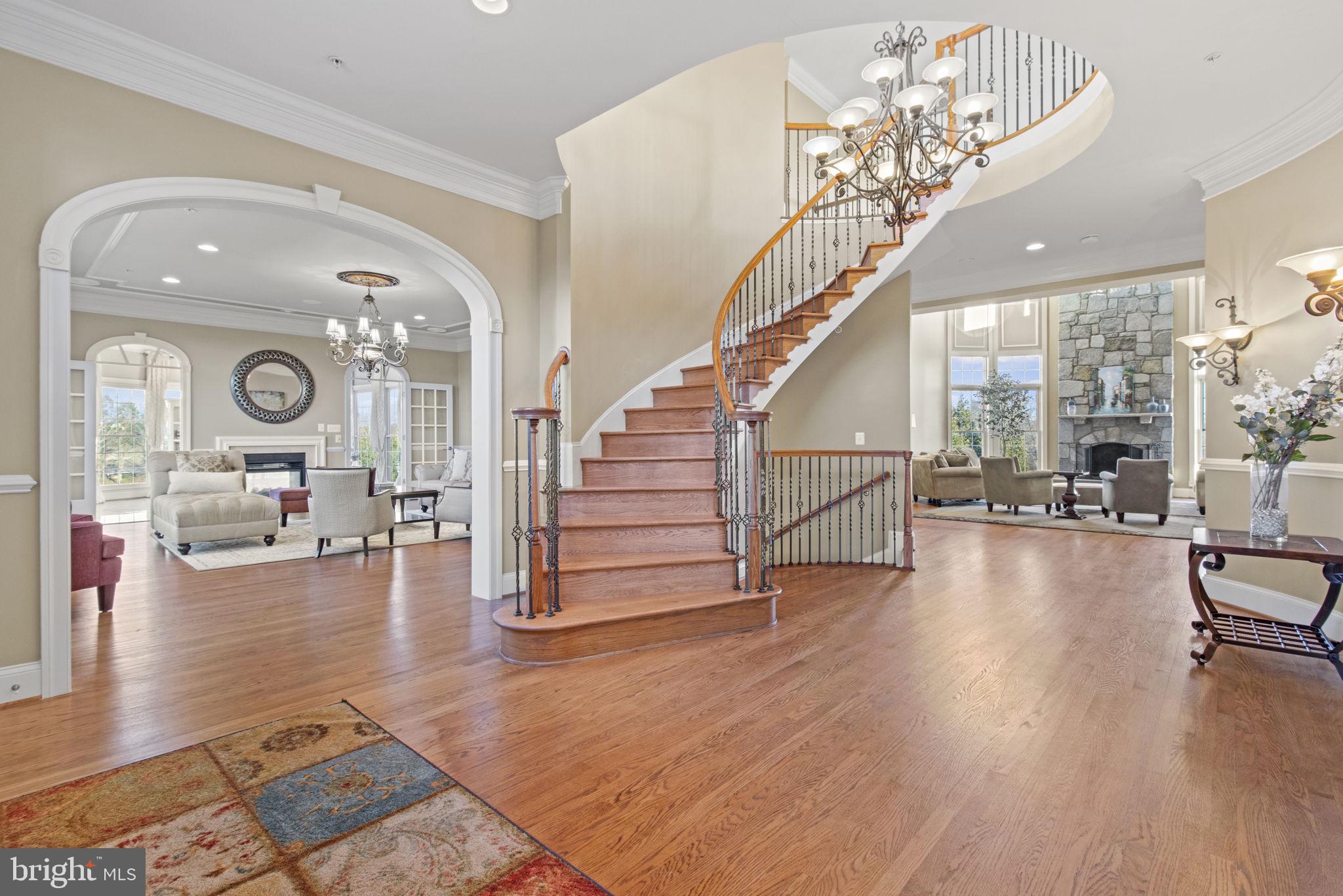 LAYTONSVILLE OUTSIDE - Residential