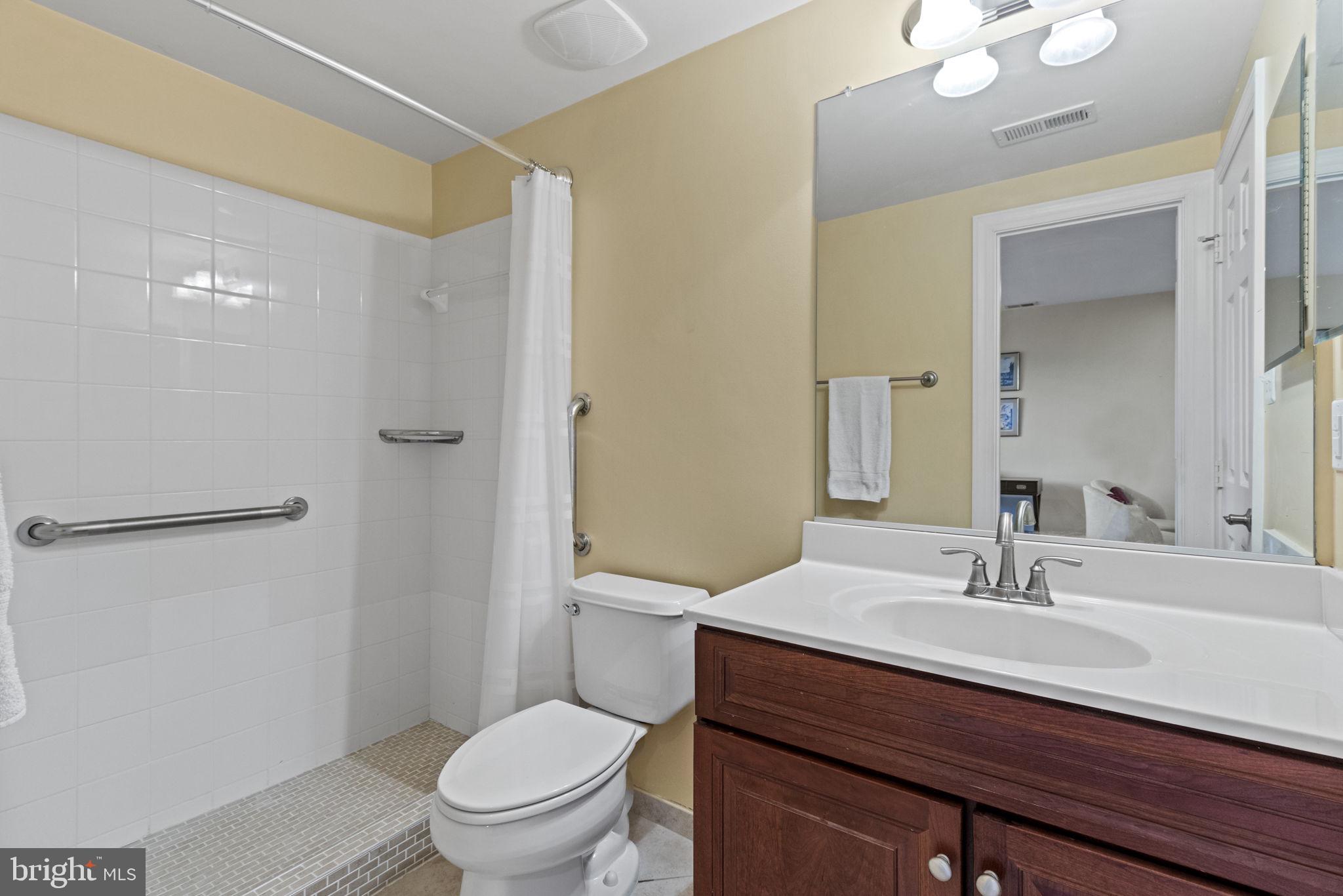 LAYTONSVILLE OUTSIDE - Residential