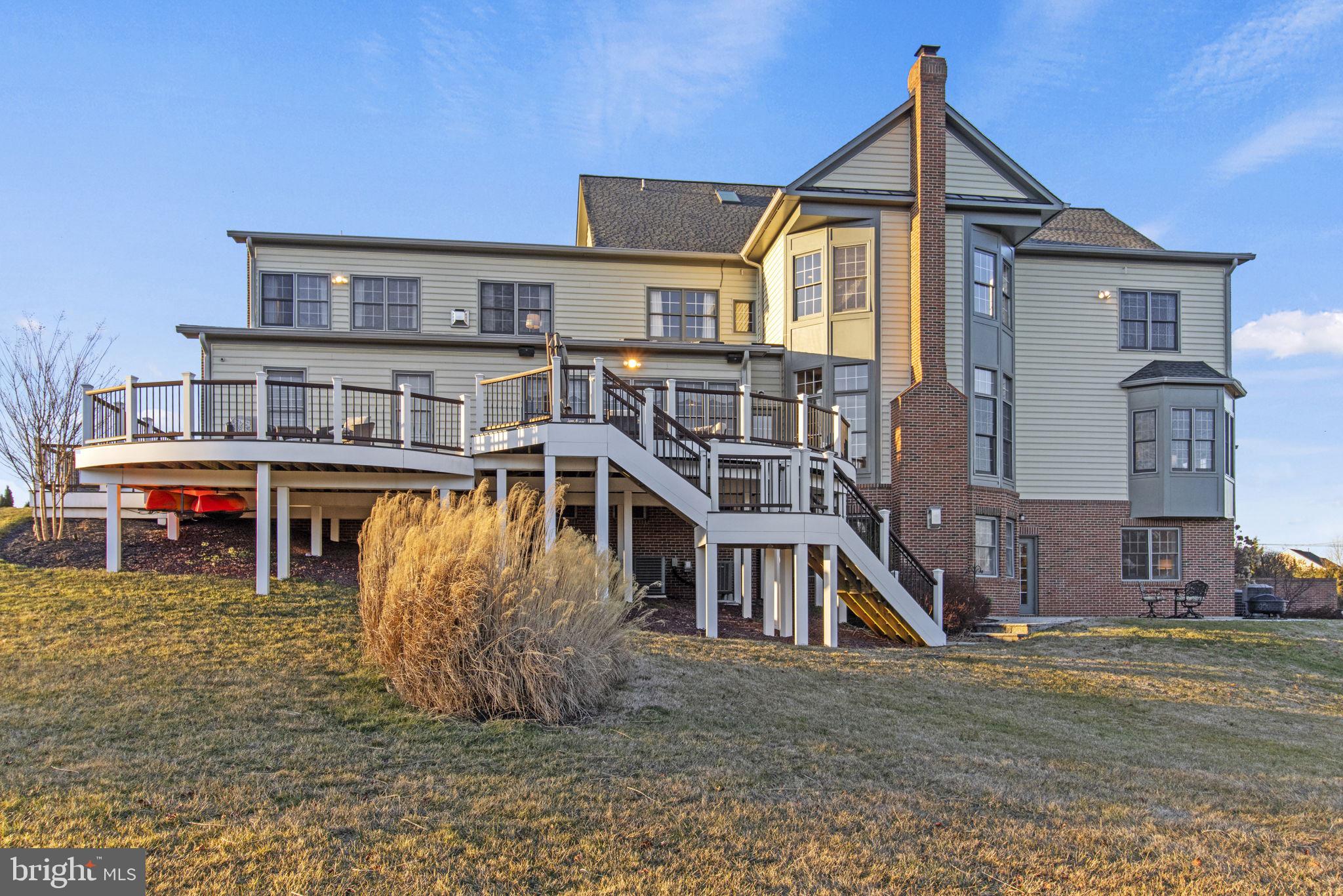 LAYTONSVILLE OUTSIDE - Residential