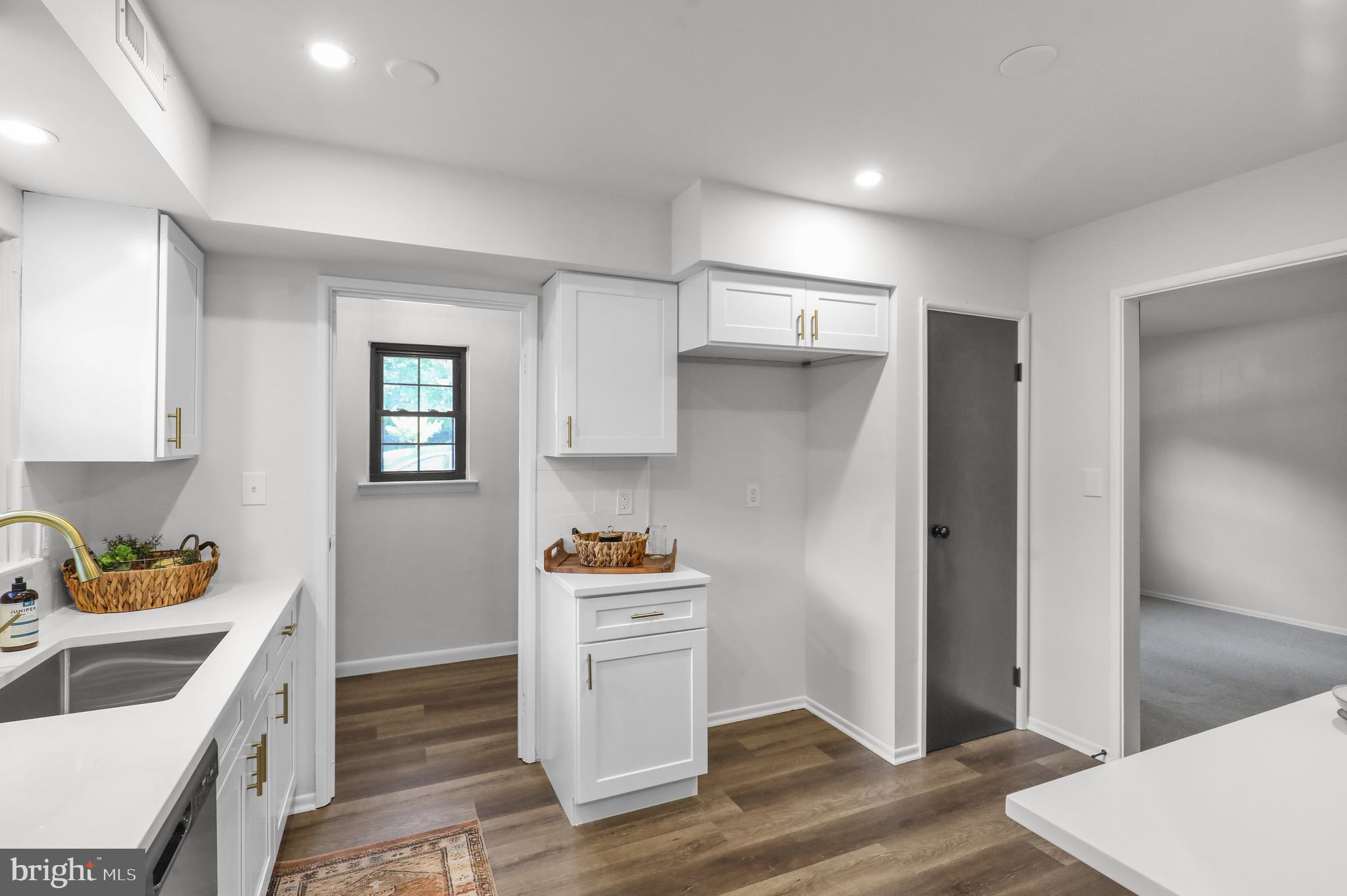 VALLEYBROOK ESTATES - Residential