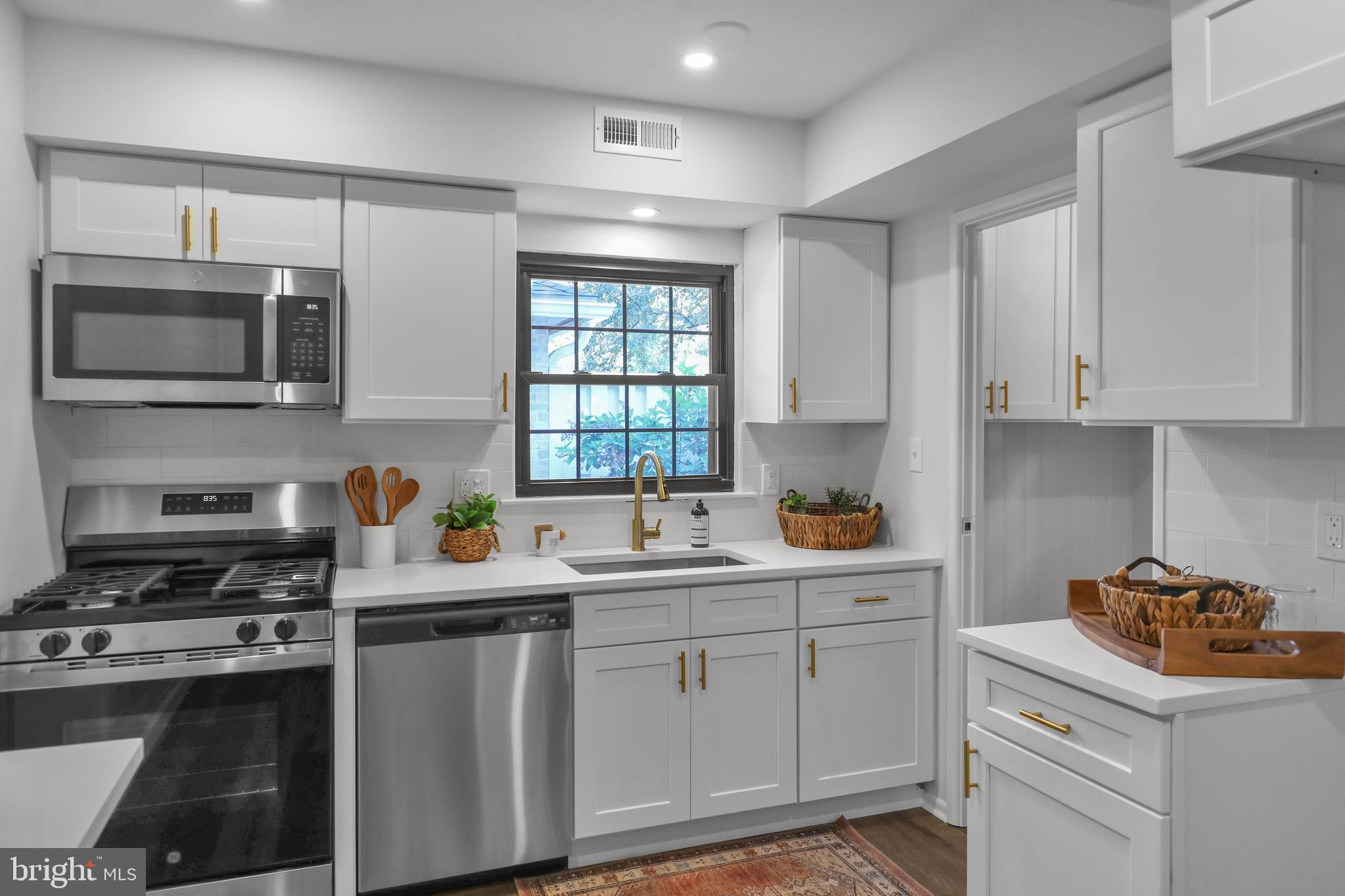 VALLEYBROOK ESTATES - Residential