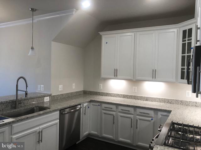 KINCORA - Residential Lease