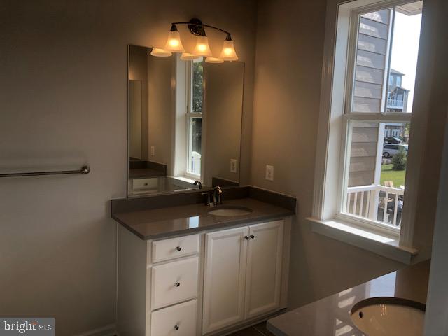 KINCORA - Residential Lease