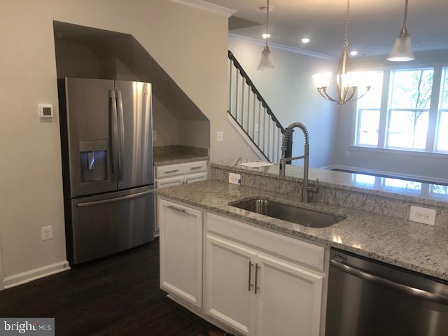 KINCORA - Residential Lease