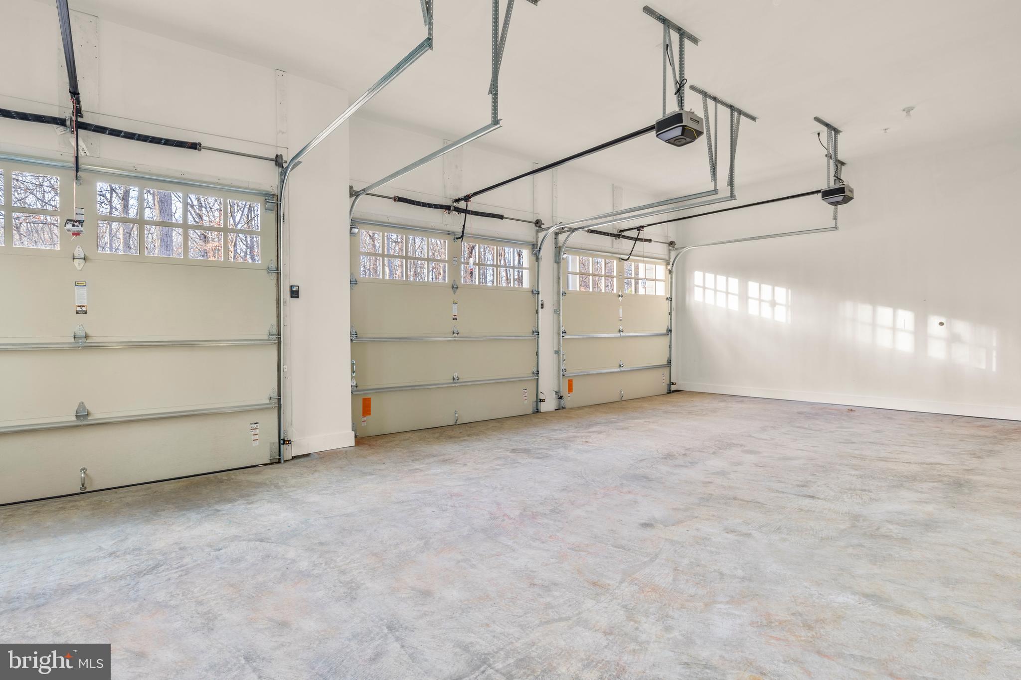 MERRY GO ROUND FARM - Residential