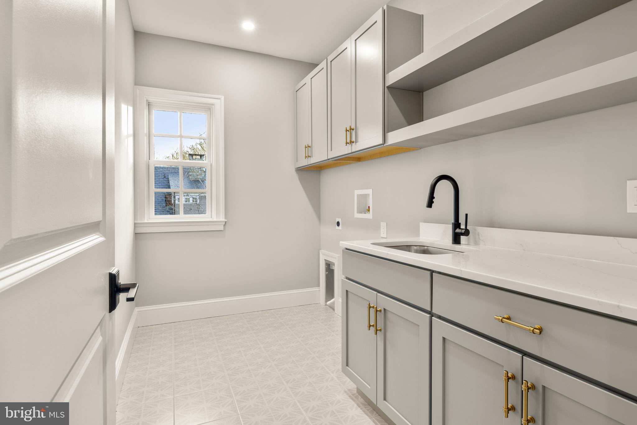 MERRY GO ROUND FARM - Residential