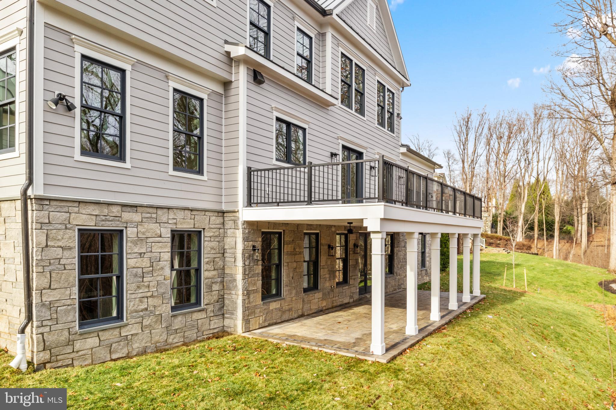 MERRY GO ROUND FARM - Residential