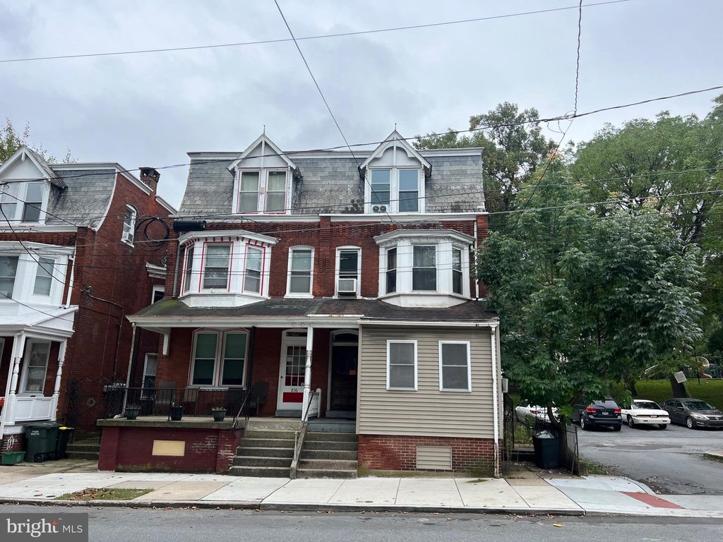 Photo of 834 E Orange Street, Lancaster, PA 17602 (MLS # PALA2058260)