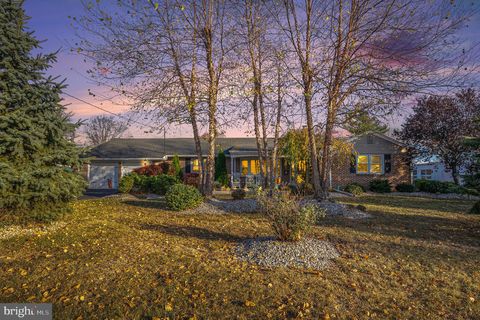 341 EDGEMONT AVENUE QUAKERTOWN PA 18951