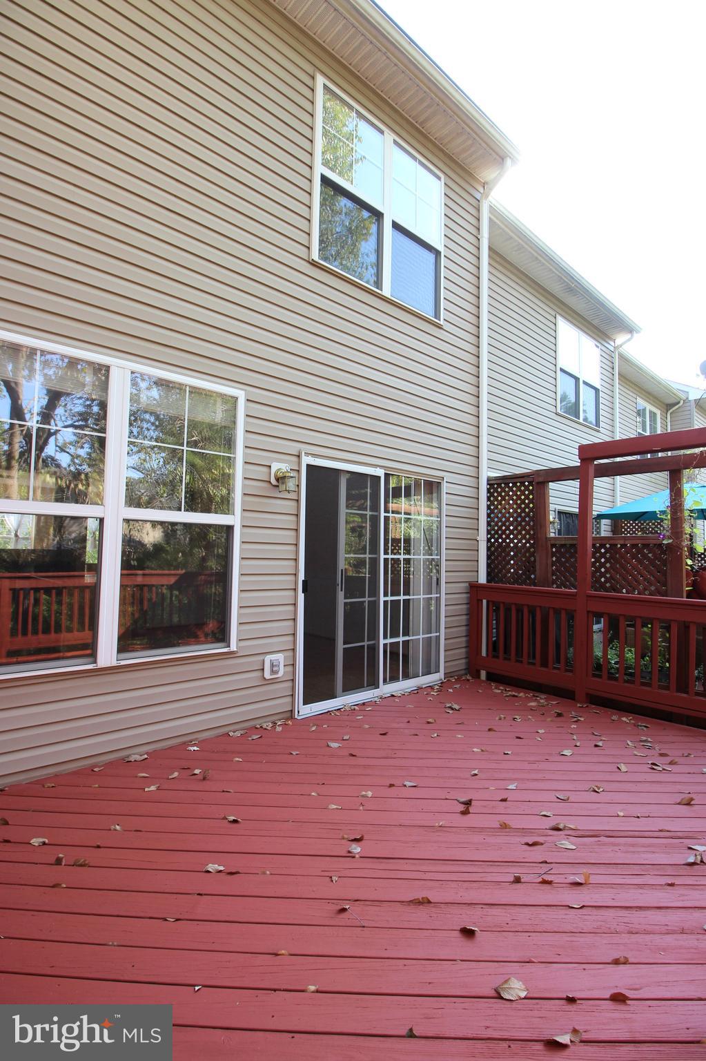 SIGNATURE AT BROADLANDS - Residential Lease