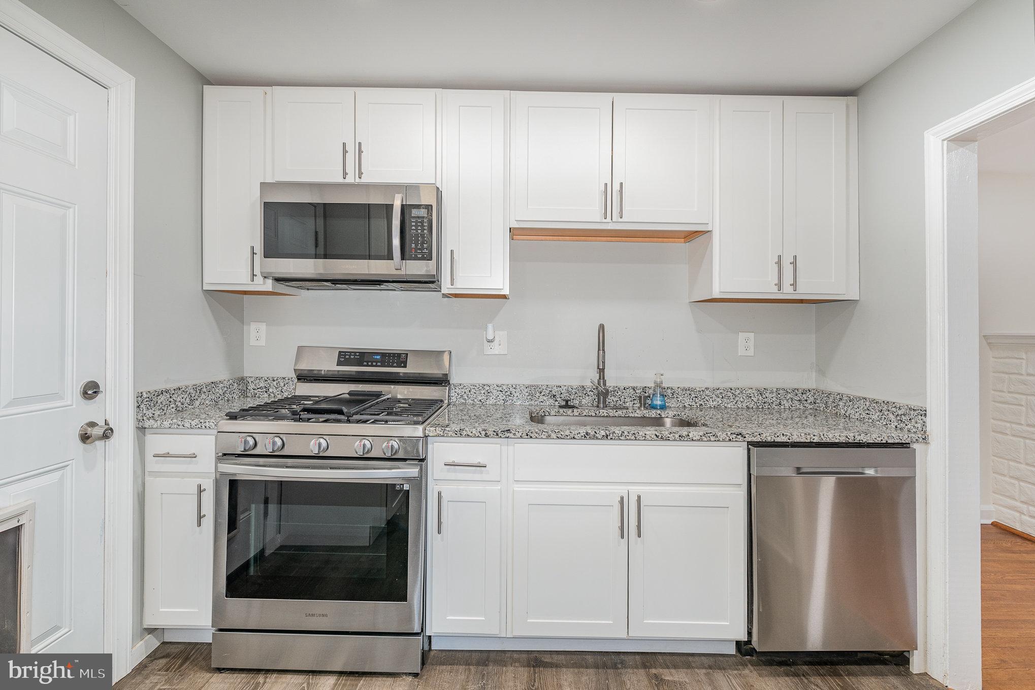 GARDENVILLE - Residential Lease