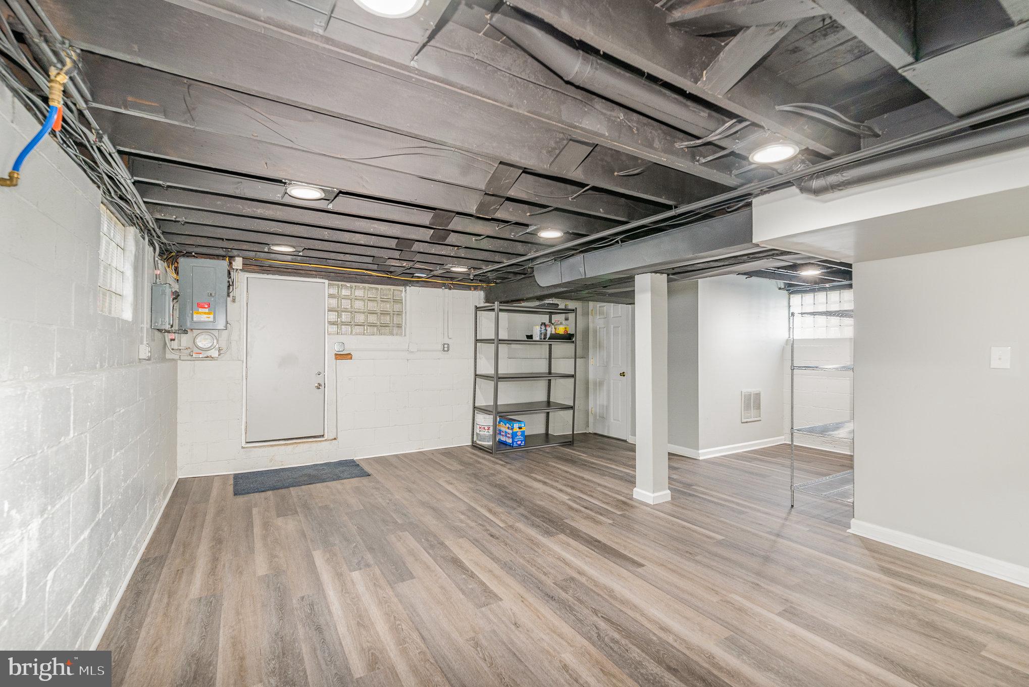 GARDENVILLE - Residential Lease
