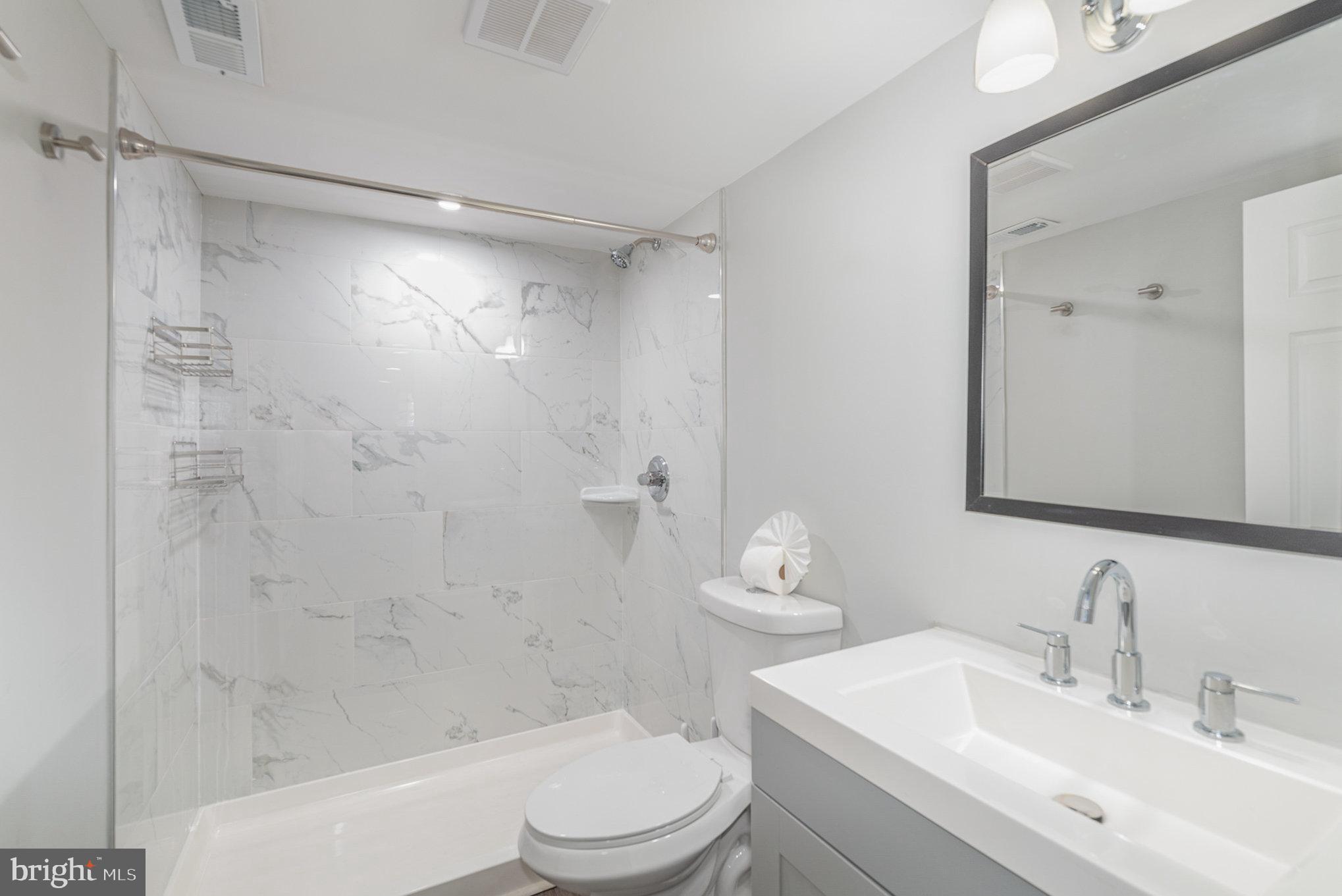 GARDENVILLE - Residential Lease