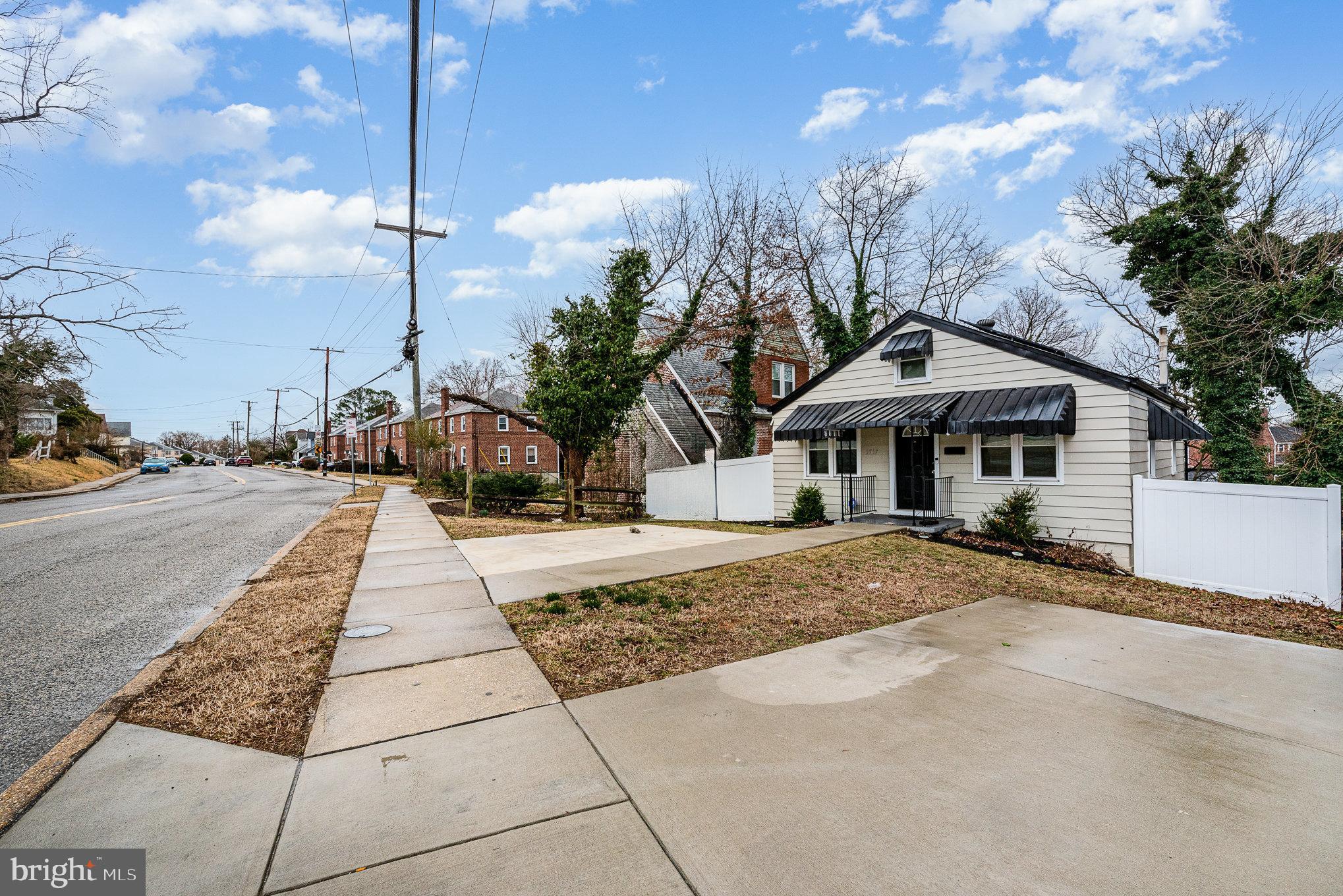 GARDENVILLE - Residential Lease