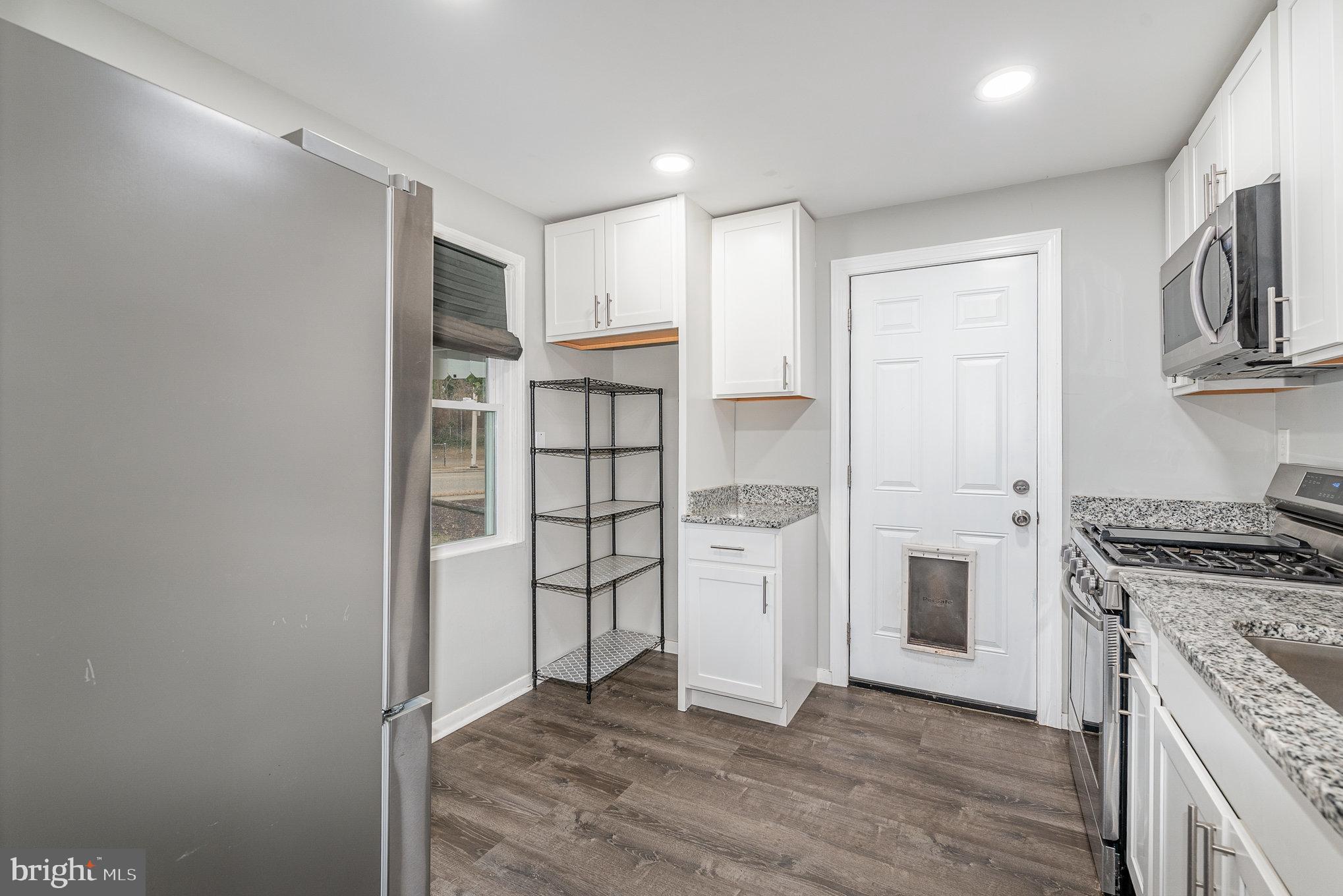 GARDENVILLE - Residential Lease